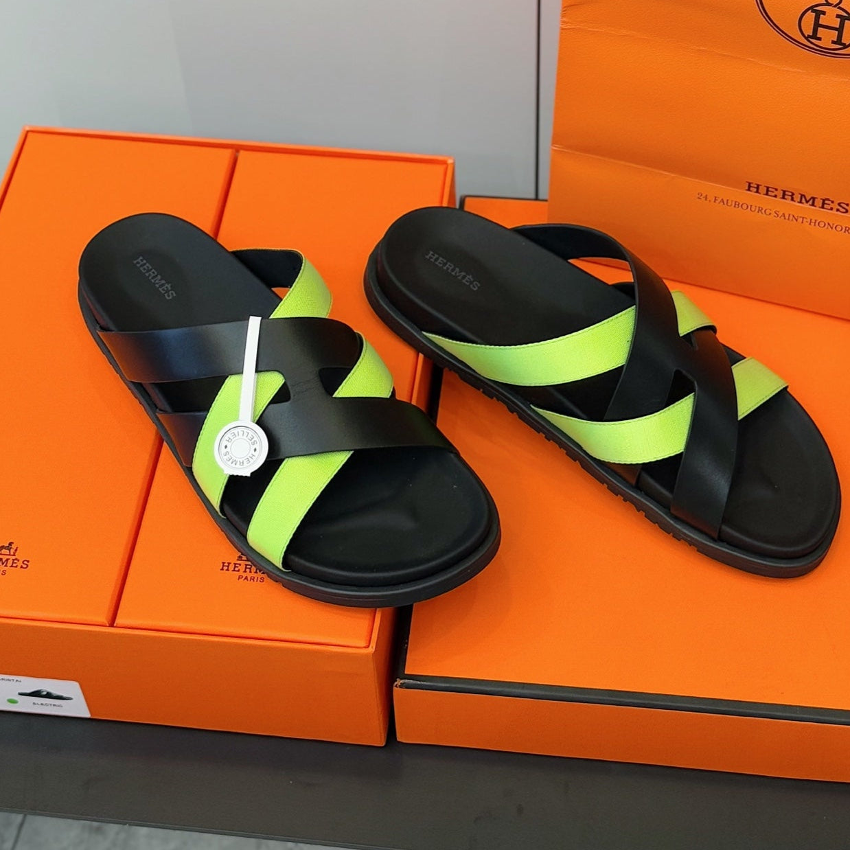 HM Men's Kazimir Slide Black Green Calfskin 562770