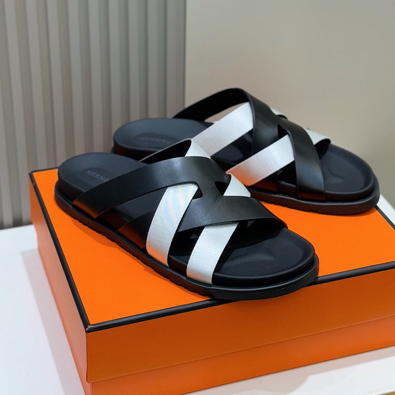 HM Men's Kazimir Slide Black Silver Calfskin 562771