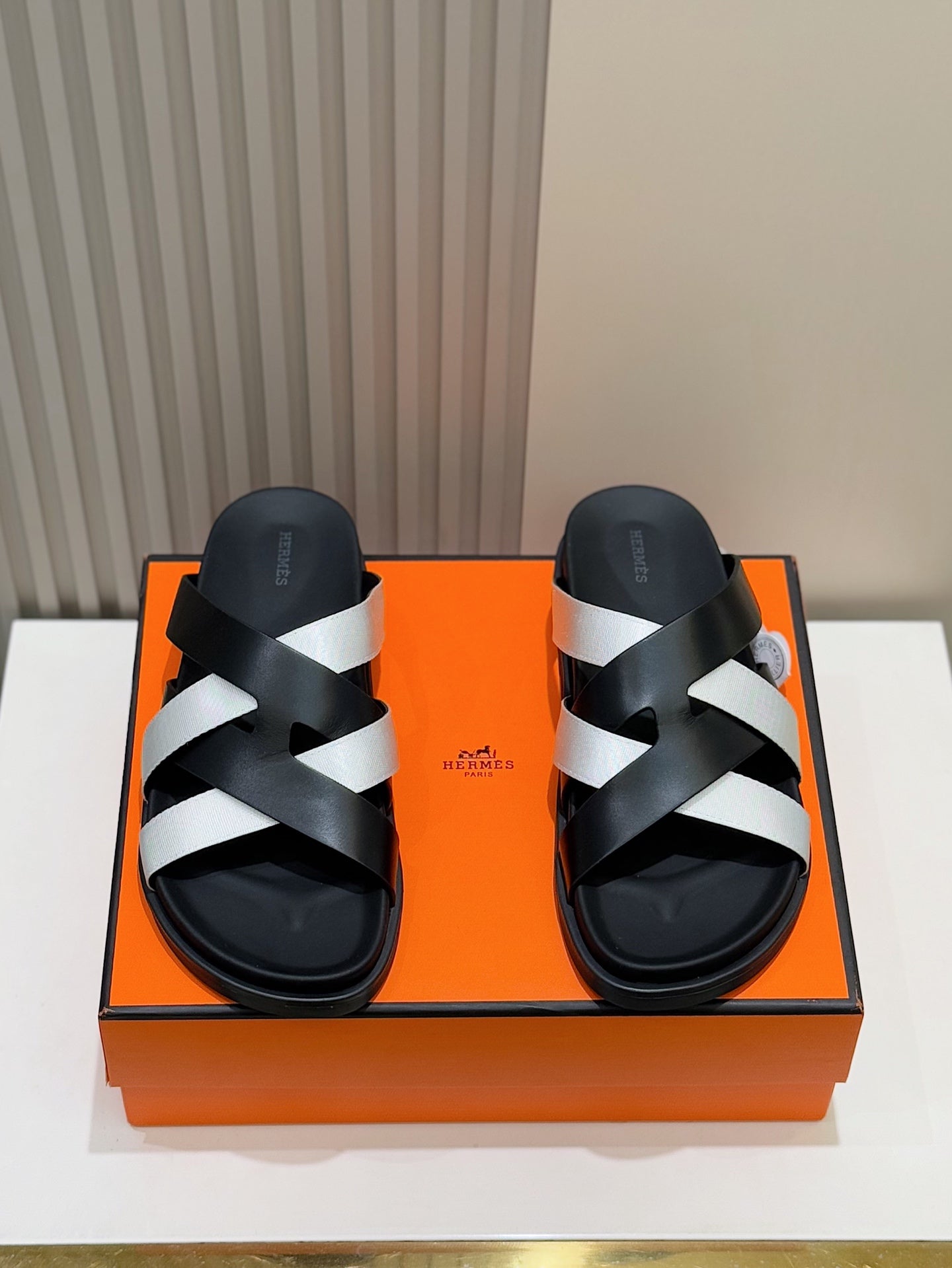 HM Men's Kazimir Slide Black Silver Calfskin 562771