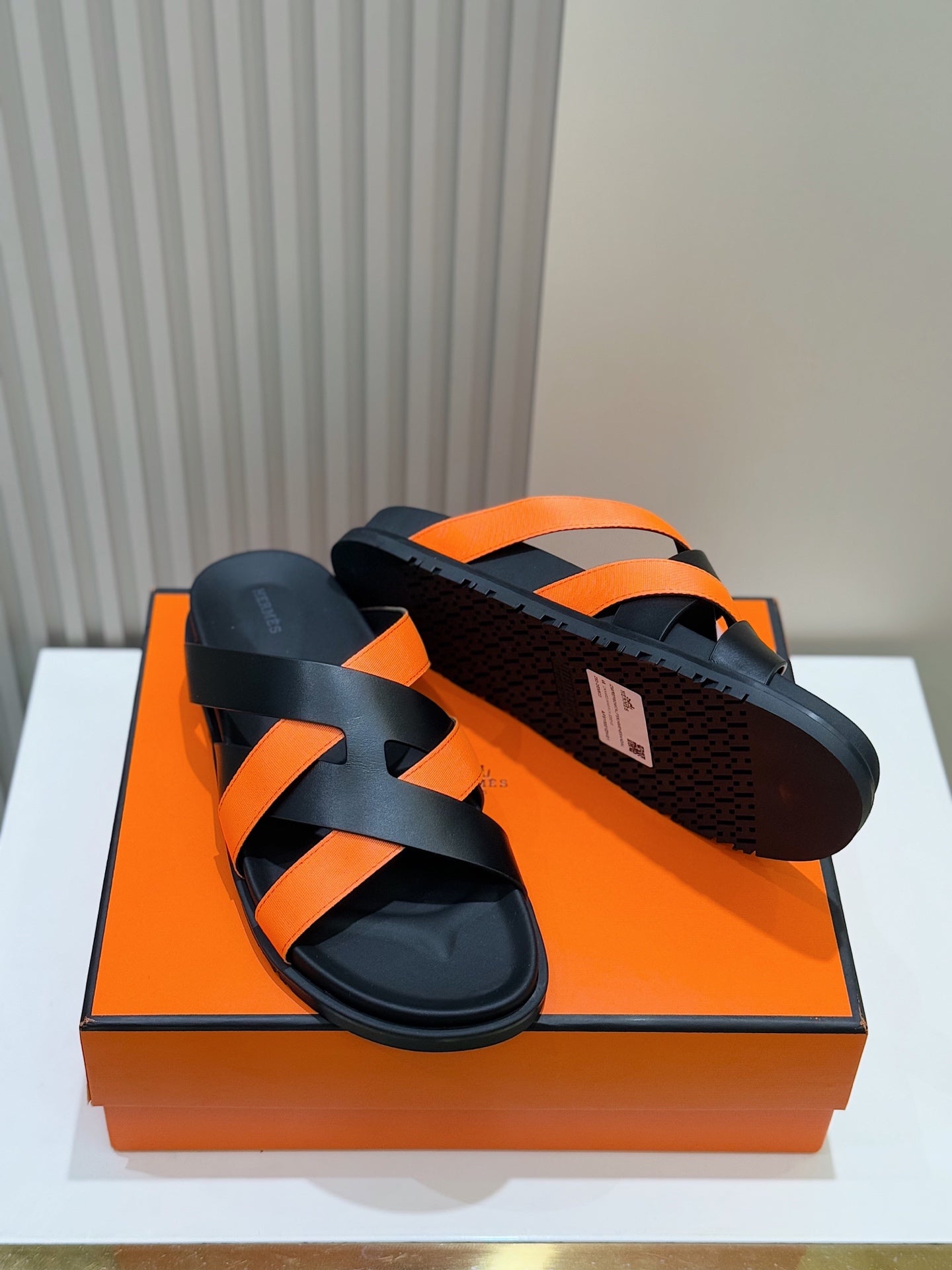 HM Men's Kazimir Slide Black Orange Calfskin 562774