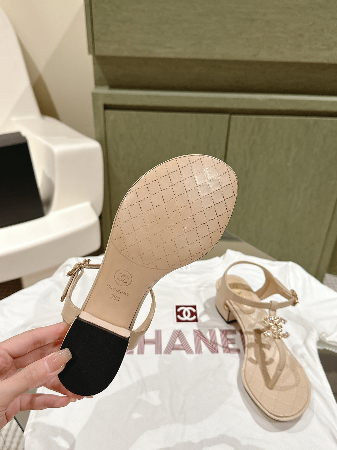 cc sandal 45 beige lambskin