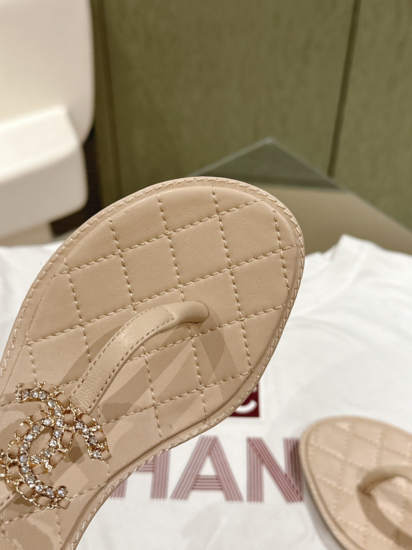 cc sandal 45 beige lambskin