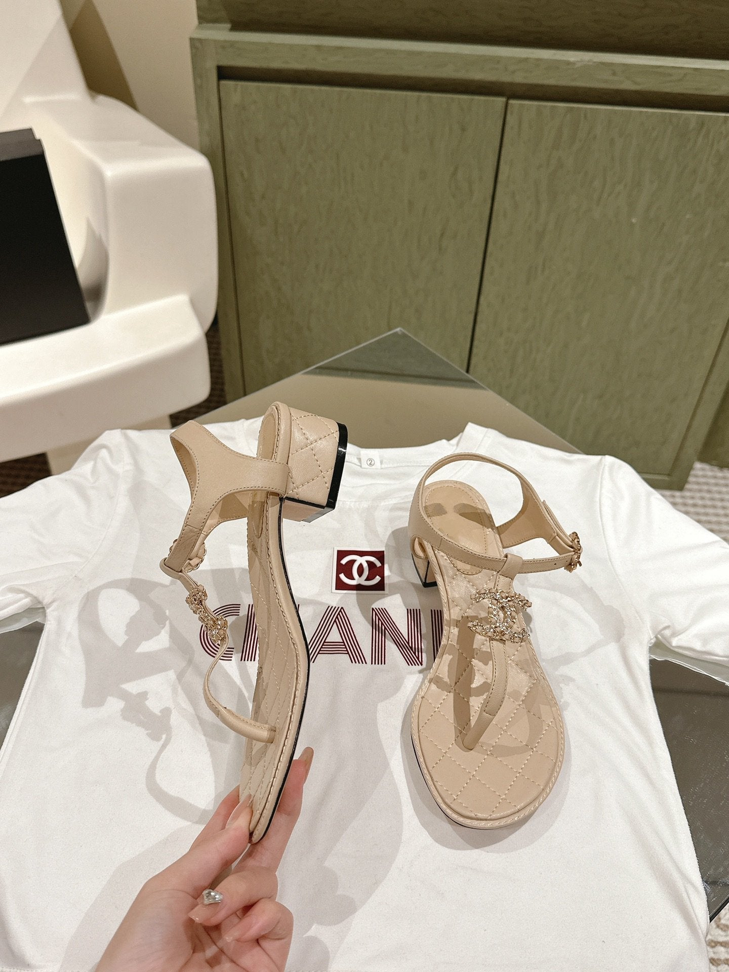 cc sandal 45 beige lambskin