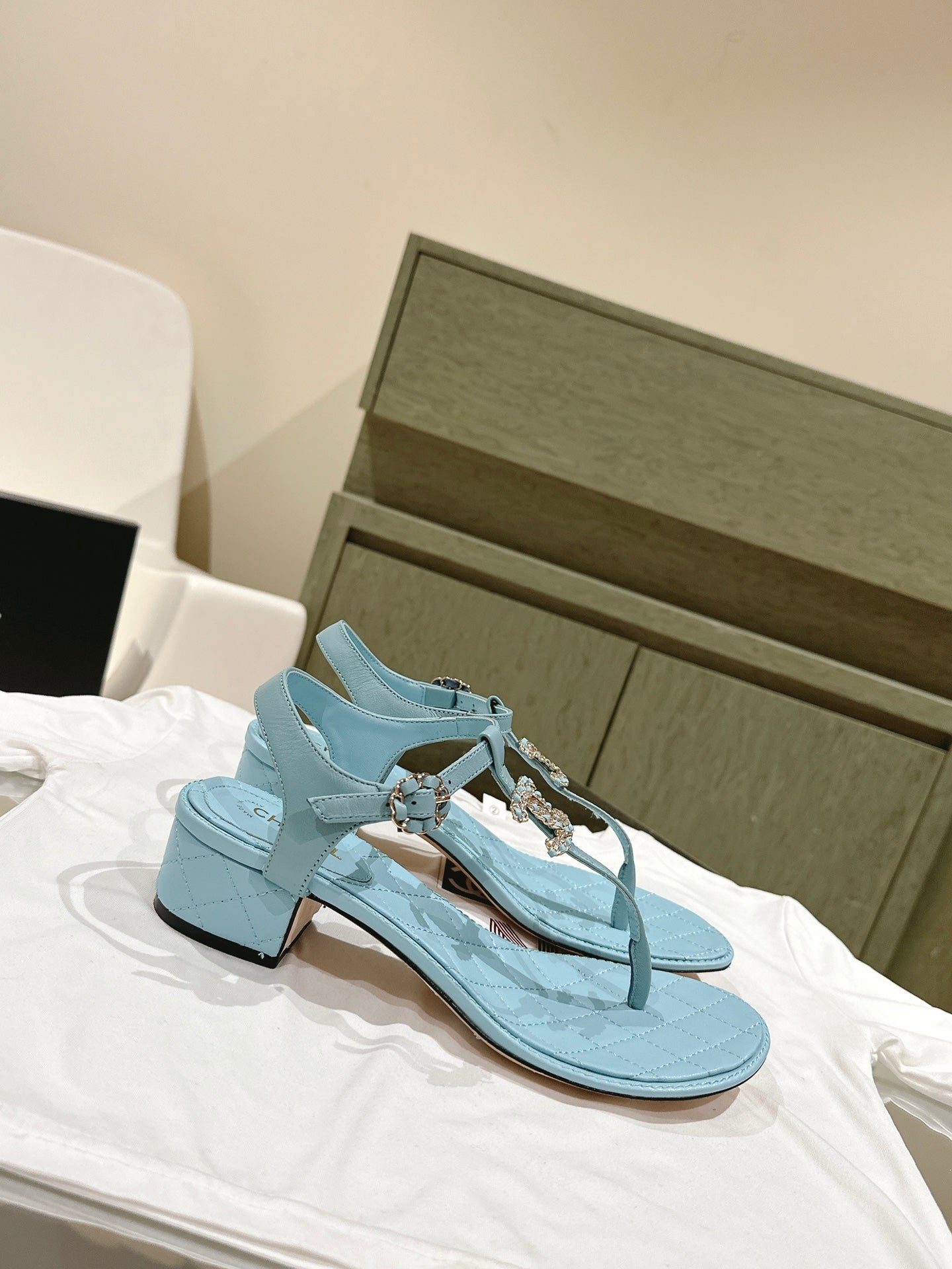 cc sandal 45 cloud blue lambskin