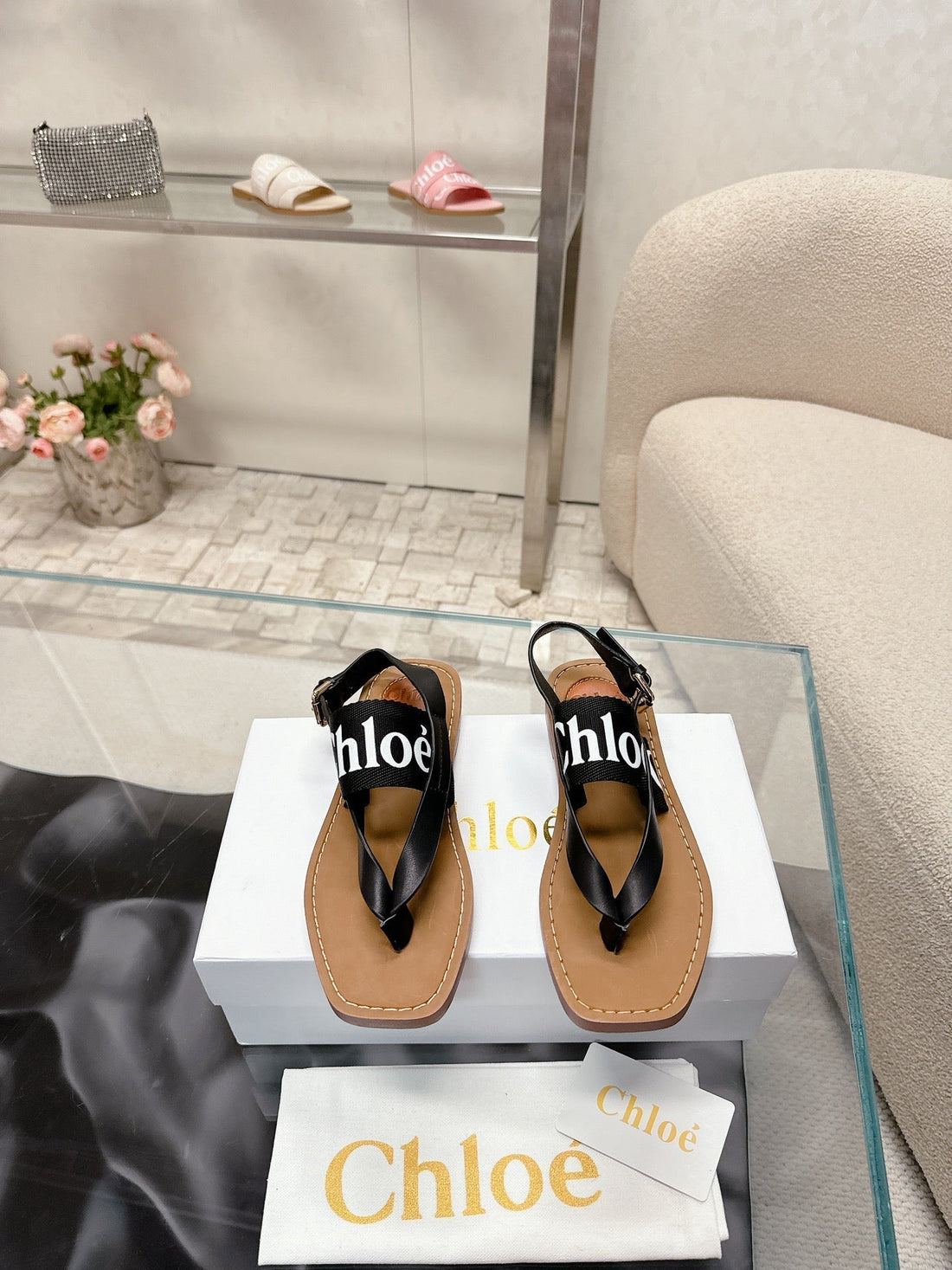 CHLOE THONG SANDALS IN BLACK CALFSKIN AND CANVAS