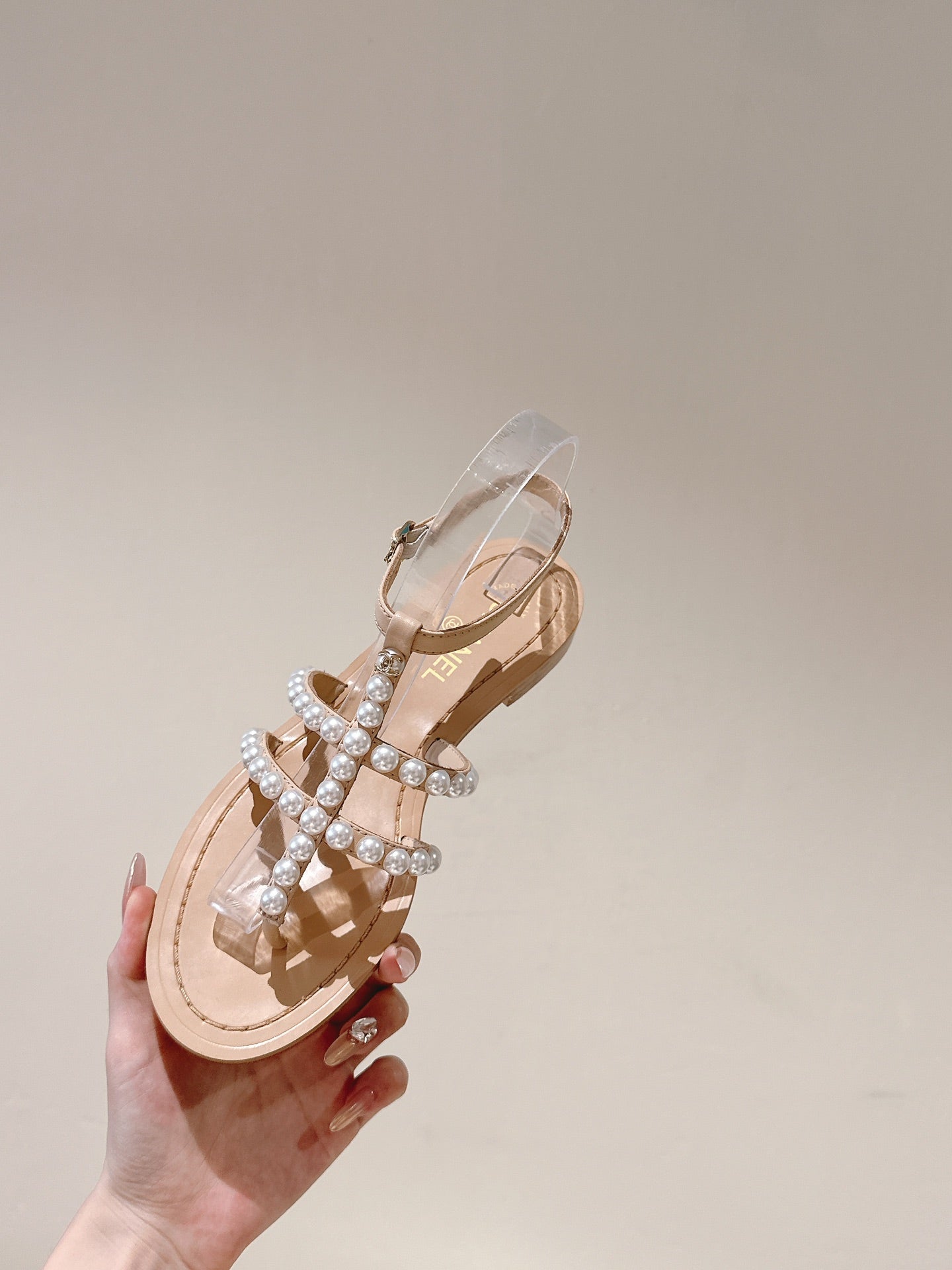 CC SANDALS PEARL ROMAN IN ALMOND BEIGE LAMBSKIN