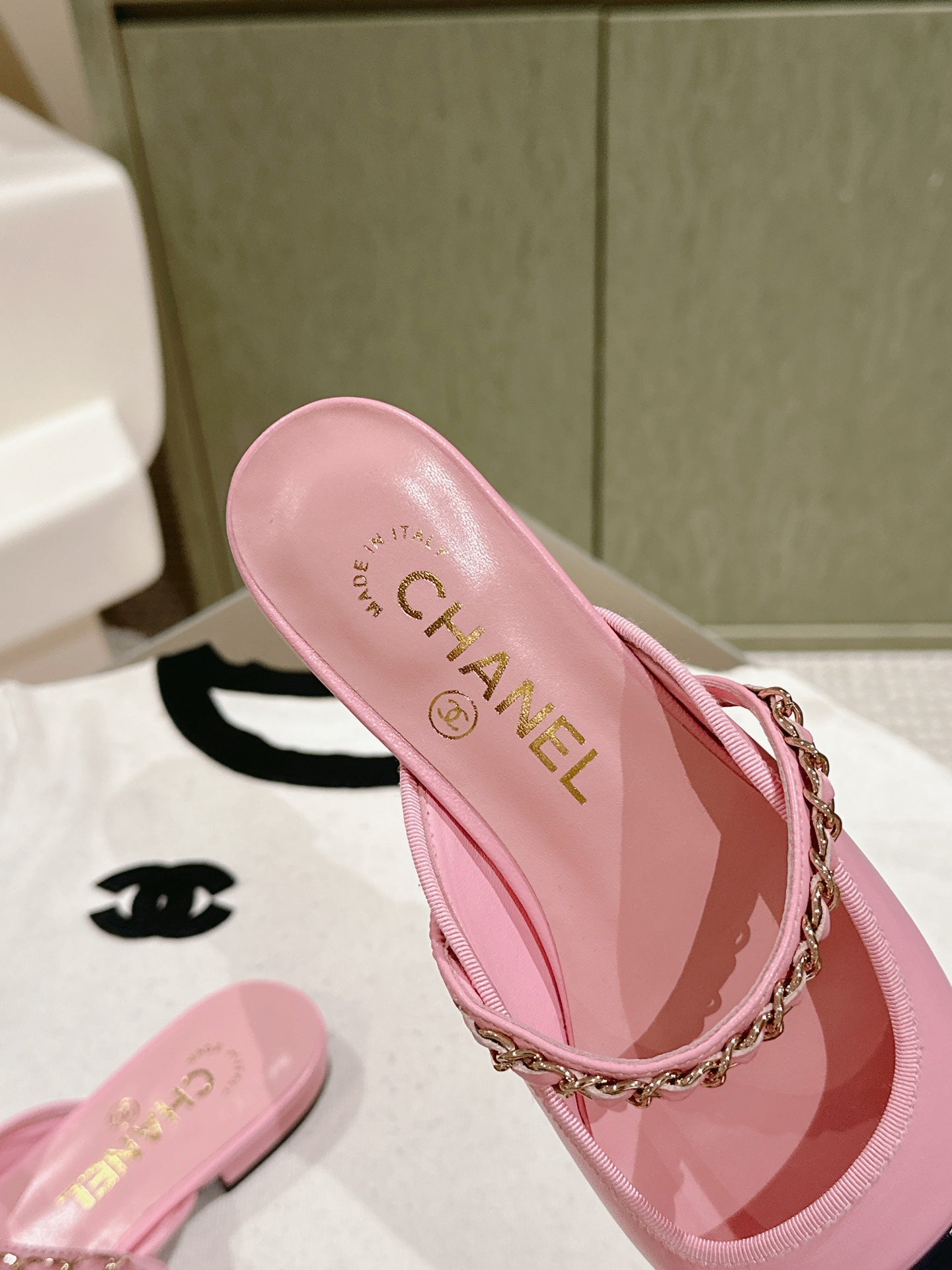 cc mule leather chain pink calfskin black patent calfskin