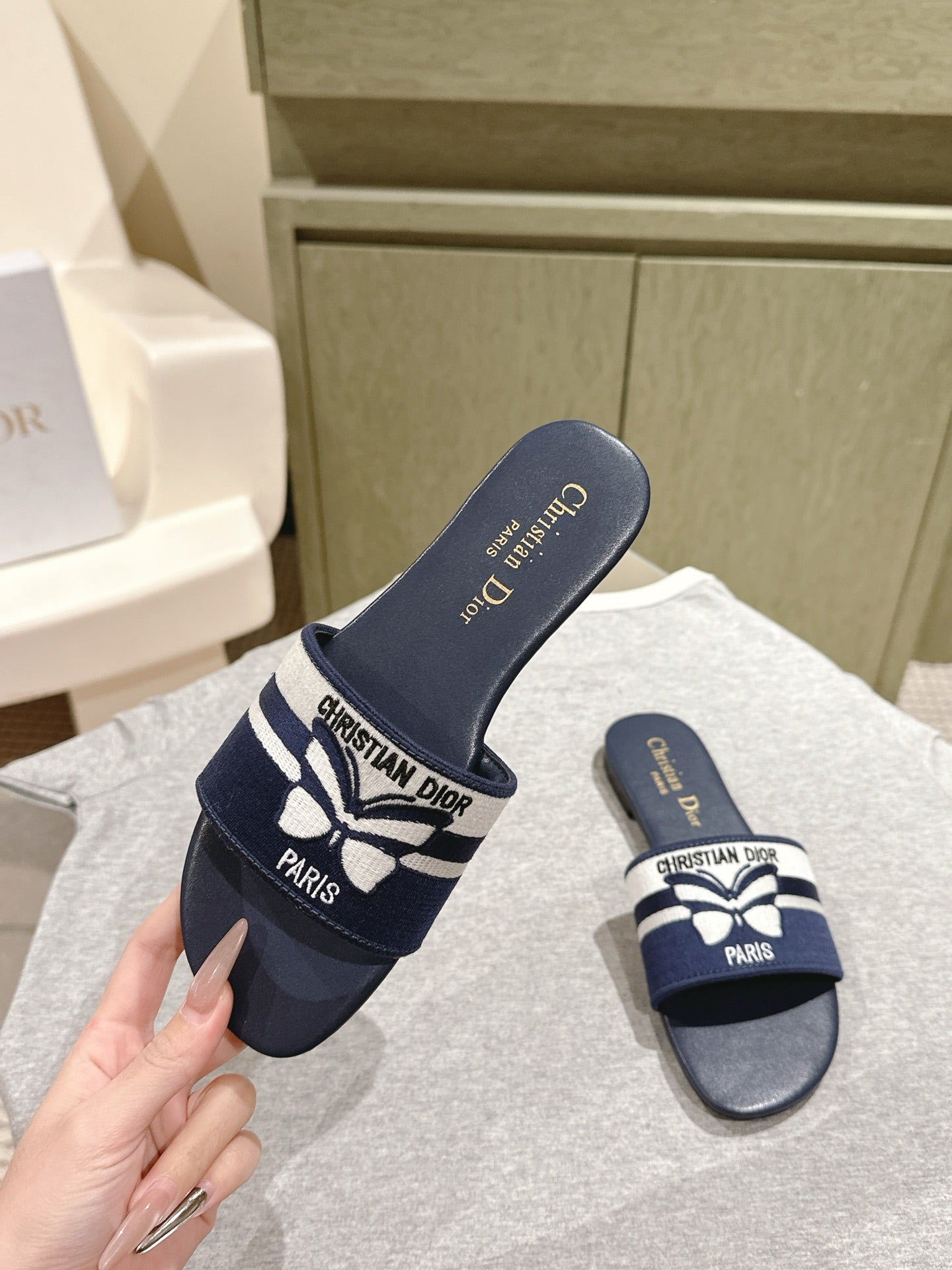 CD Dway Slide Fabric with Cowhide 241926