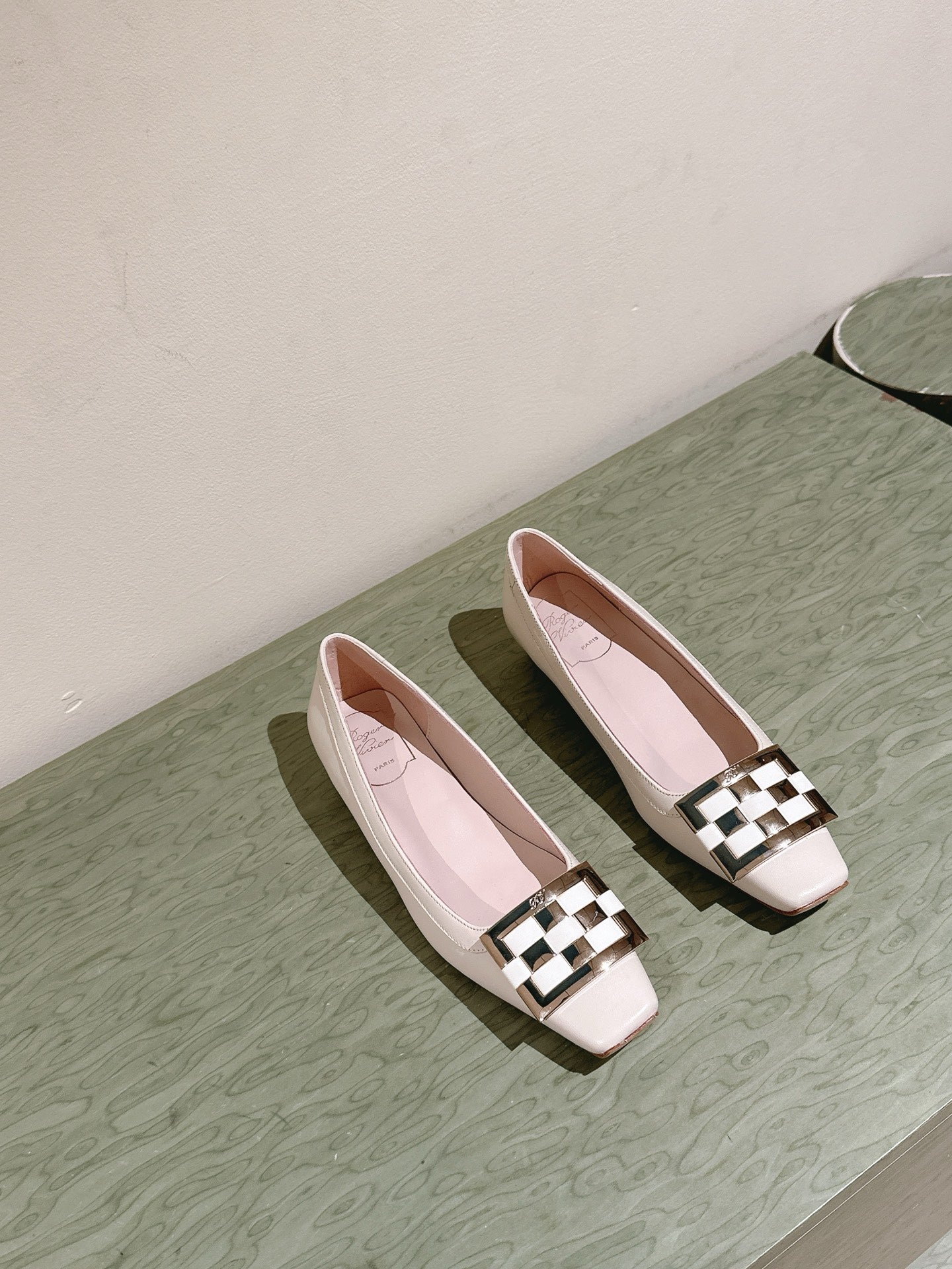 Viv 25 Jewel Flats Beige Imported Cowhide 241906