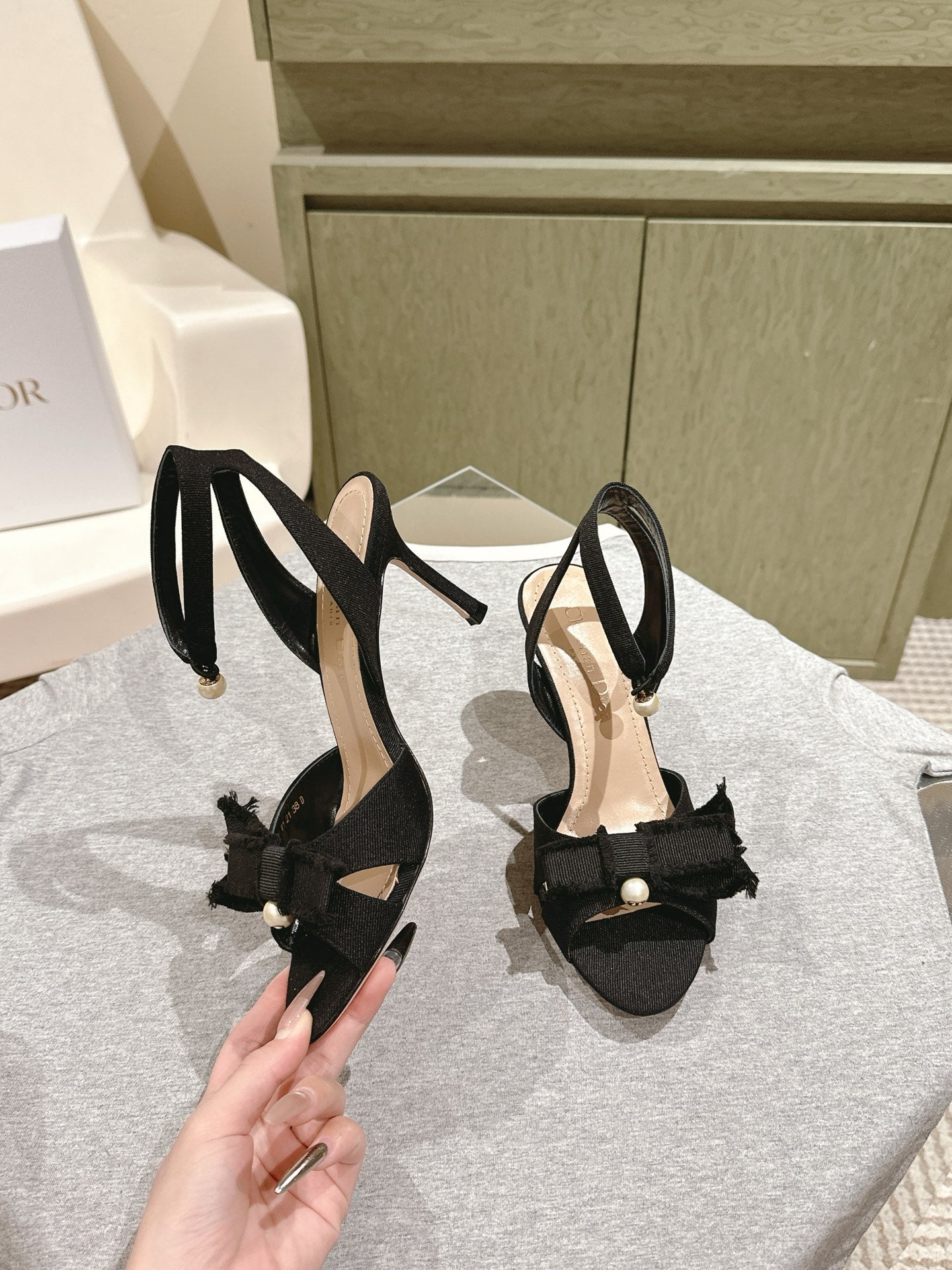 CD 25  Or Adiorable Heeled Sandal Tassel Grosgrain 241756