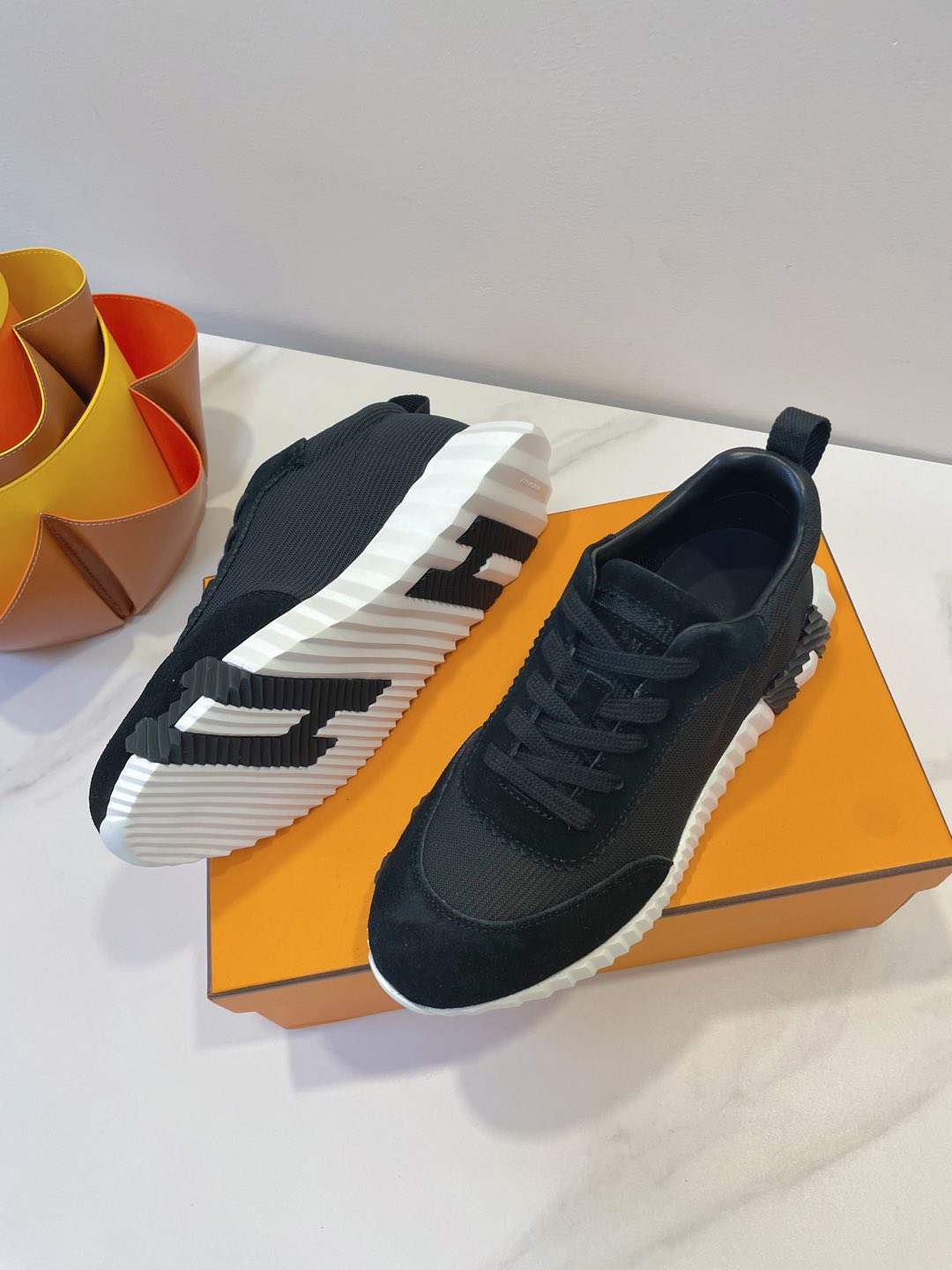 HM  Bouncing sneaker Black mix White Fabric with Suede 212277