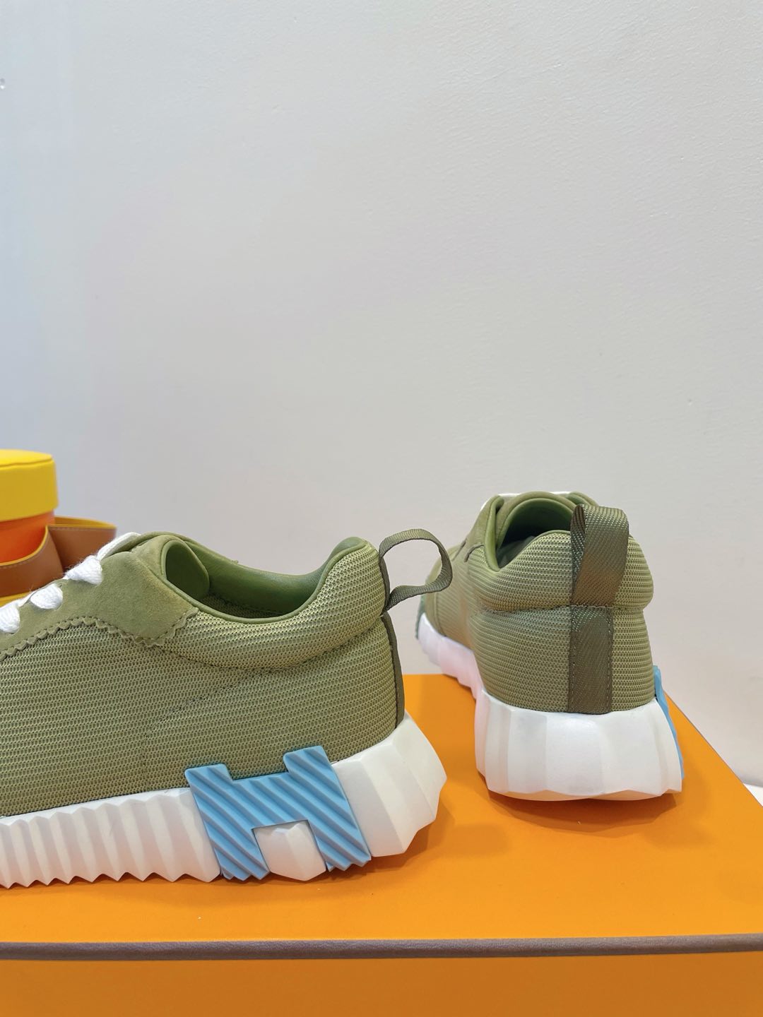 HM  Bouncing sneaker Asparagus Green Fabric with Suede 212278