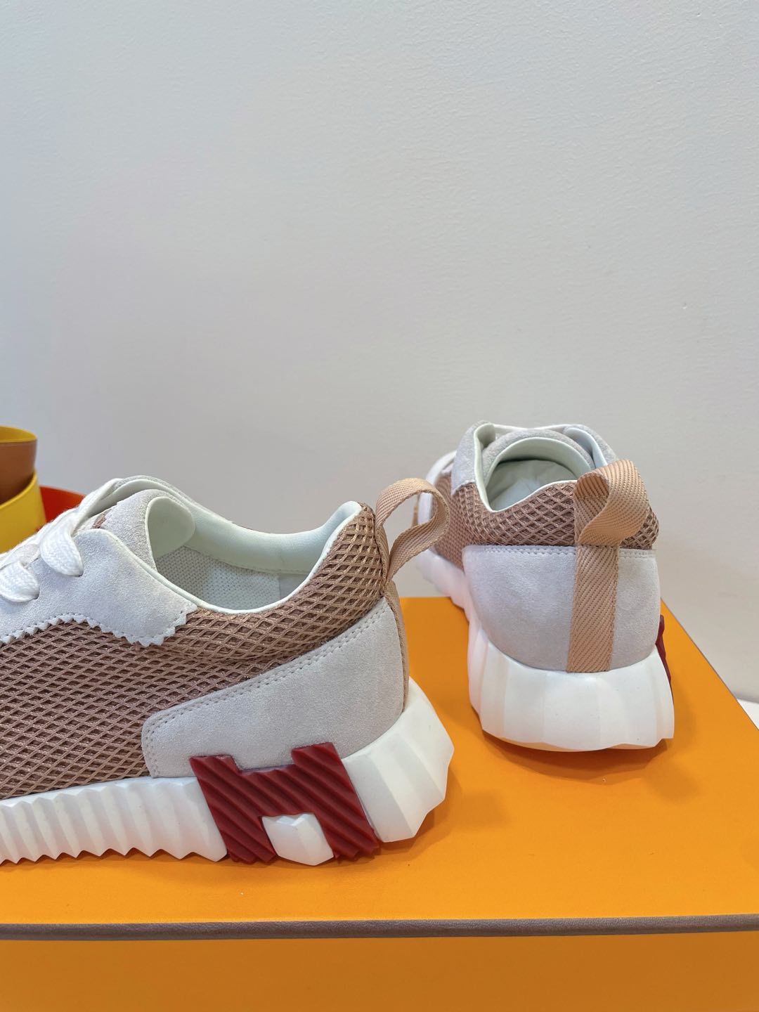 HM  Bouncing sneaker Beige Gray mix Velvet Rose Fabric with Suede 212283