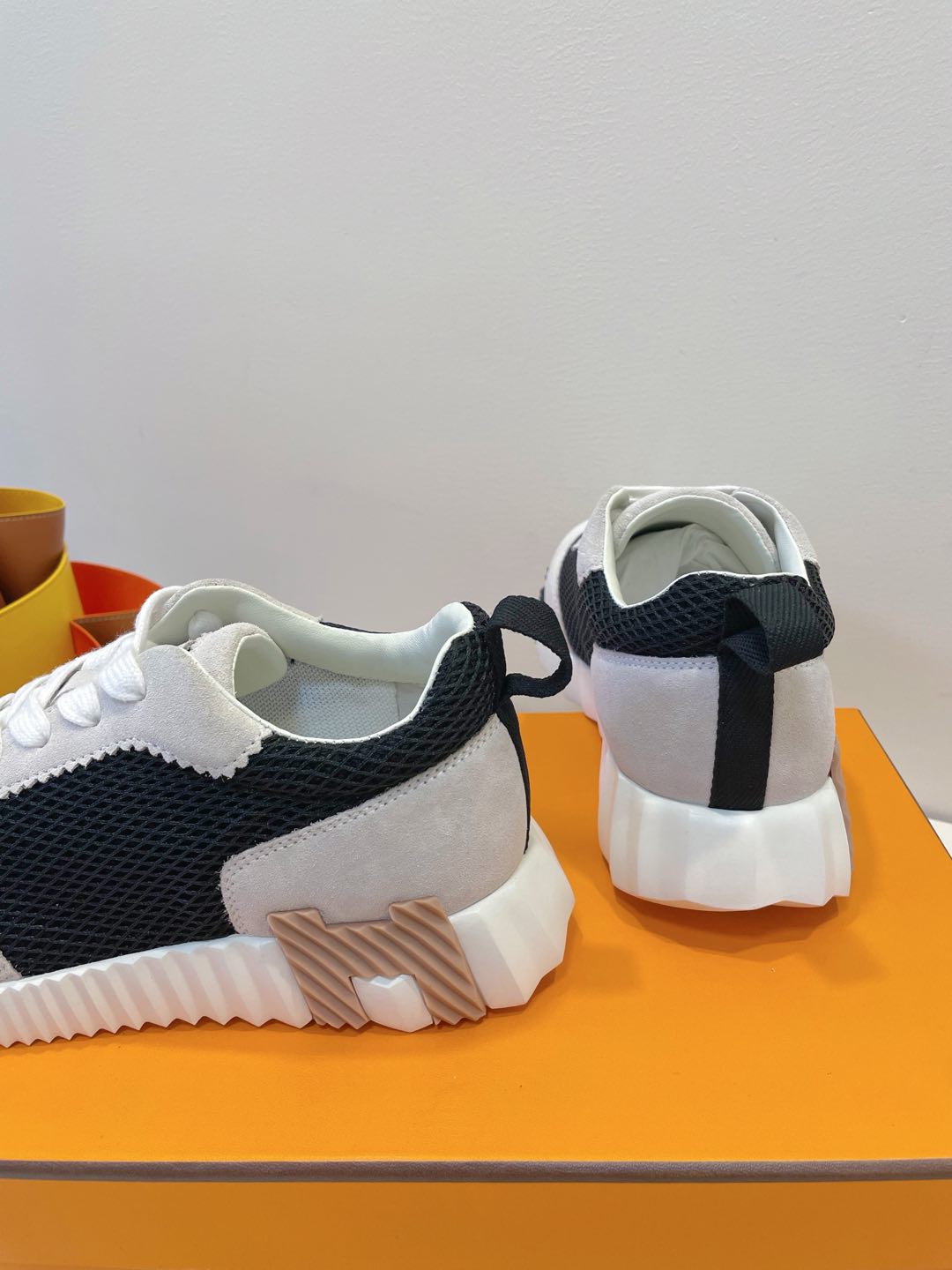 HM  Bouncing sneaker Beige Gray mix Black Fabric with Suede 212284