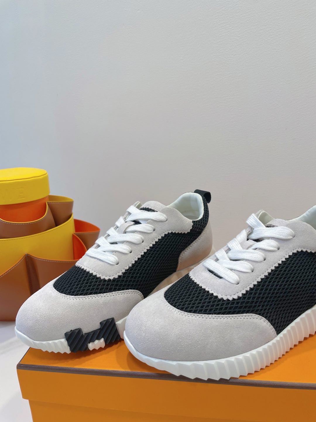 HM  Bouncing sneaker Beige Gray mix Black Fabric with Suede 212284