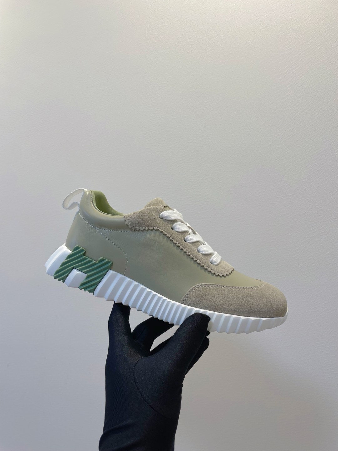 HM  Bouncing sneaker Beige Esquisse Calfskin and Suede 212286