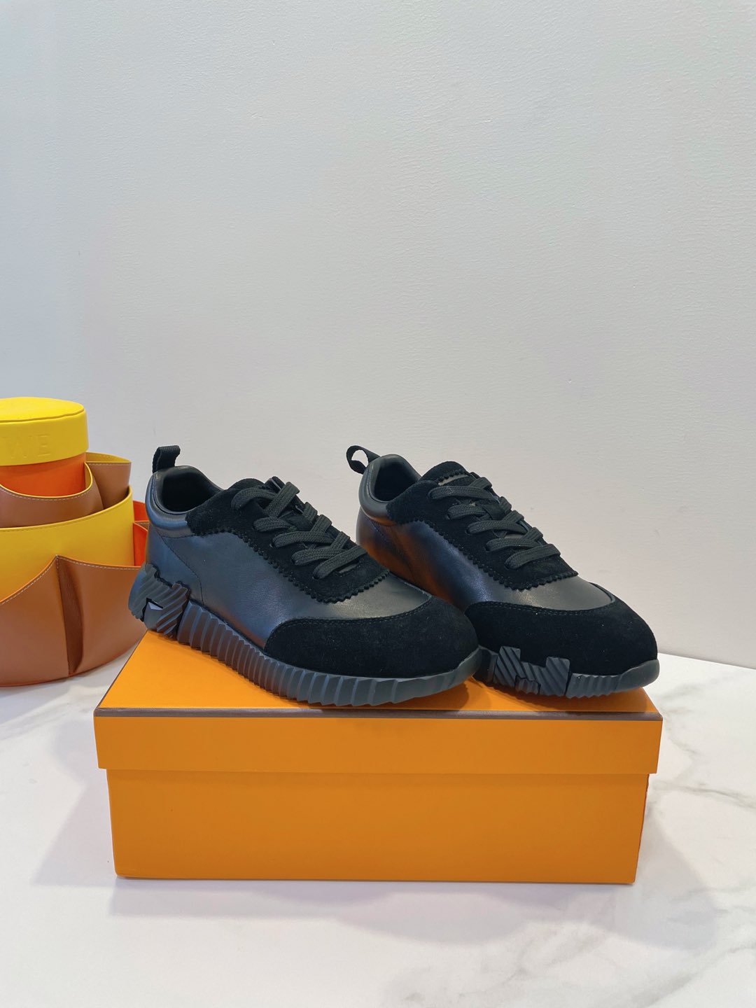 HM  Bouncing sneaker Black Calfskin and Suede 212289