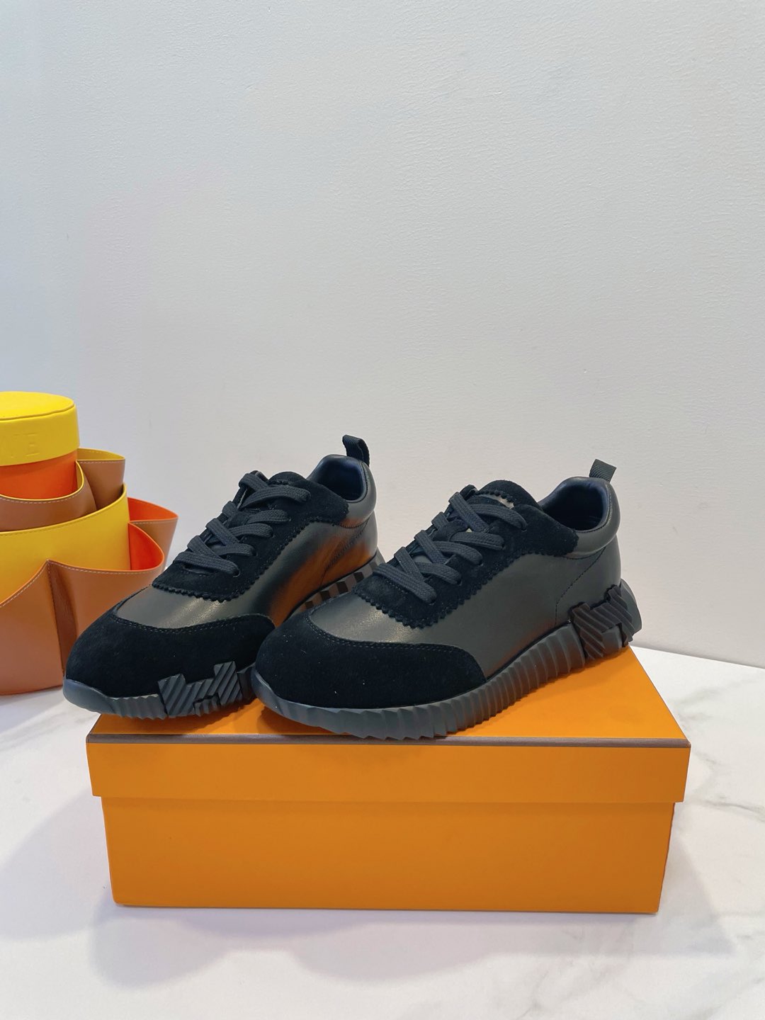 HM  Bouncing sneaker Black Calfskin and Suede 212289