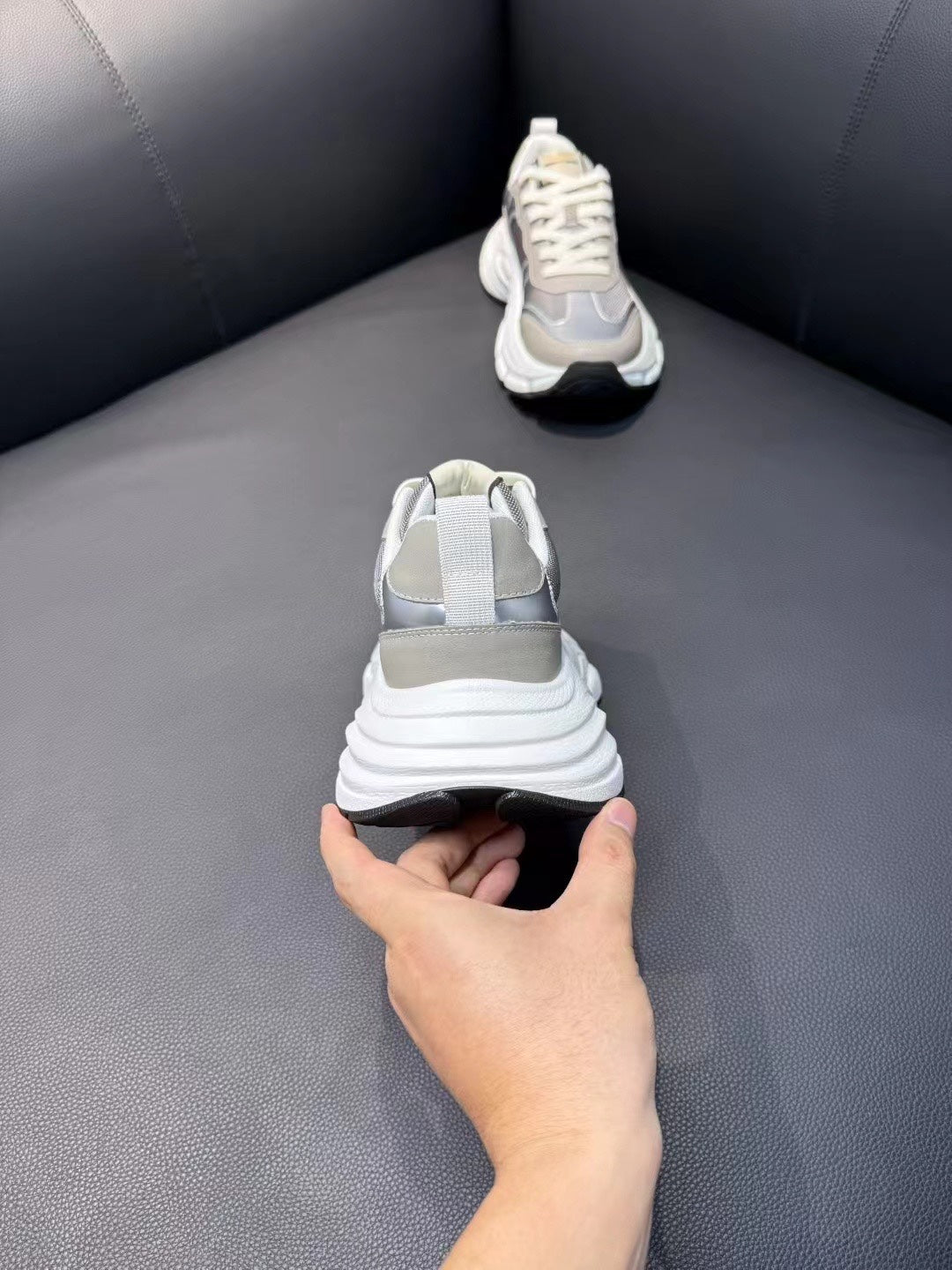 GG Men's Sneaker Silver Mesh Suede 751833