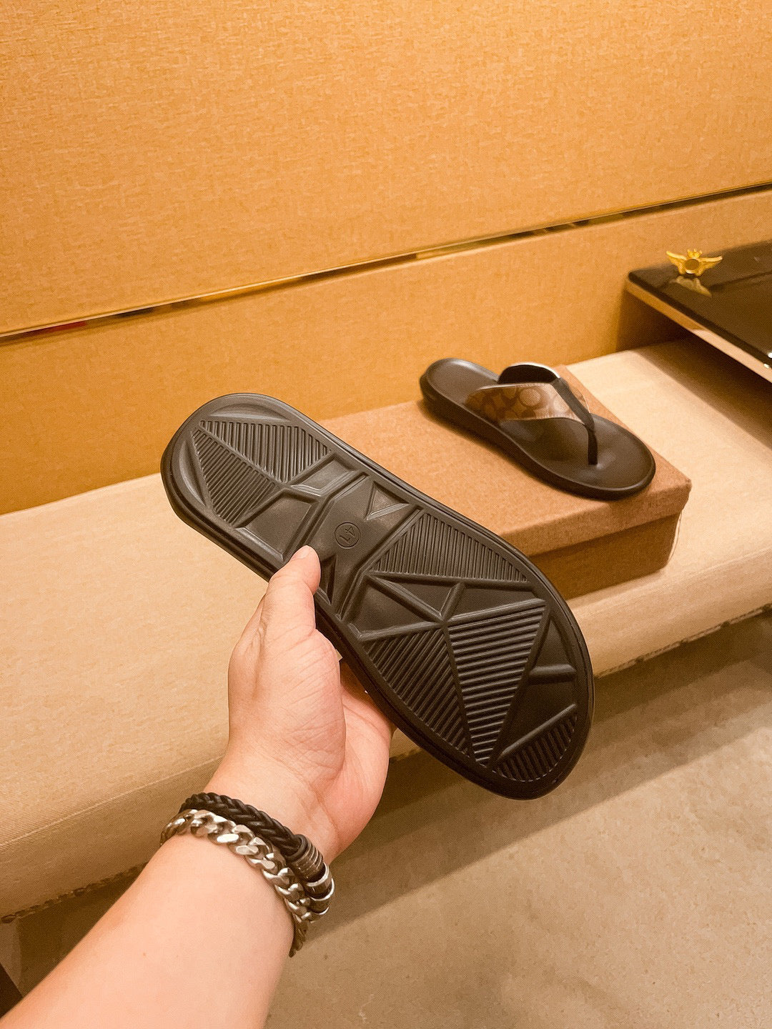 GG Men's Sandals Slide Brown Leather 587239