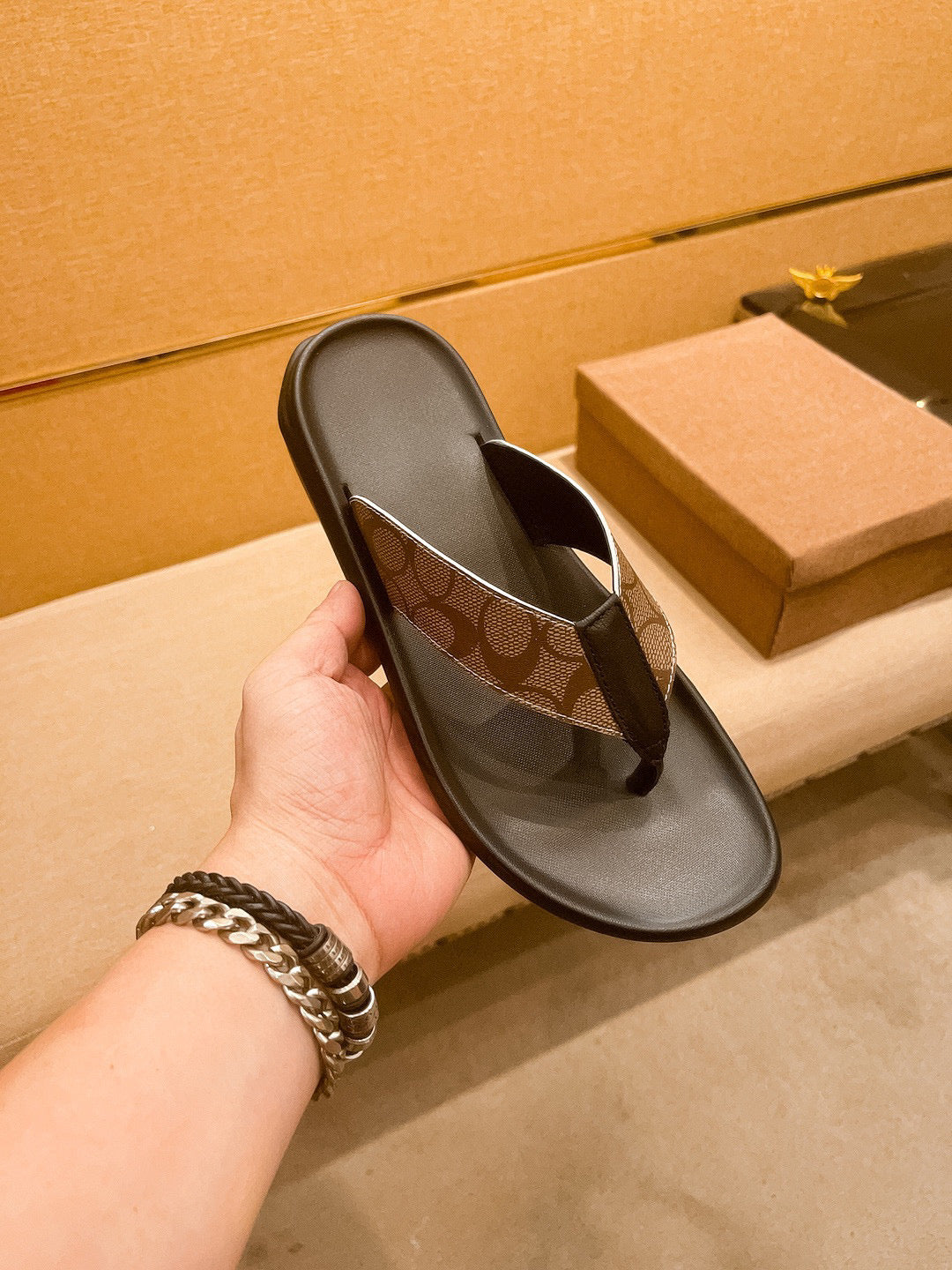 GG Men's Sandals Slide Brown Leather 587239