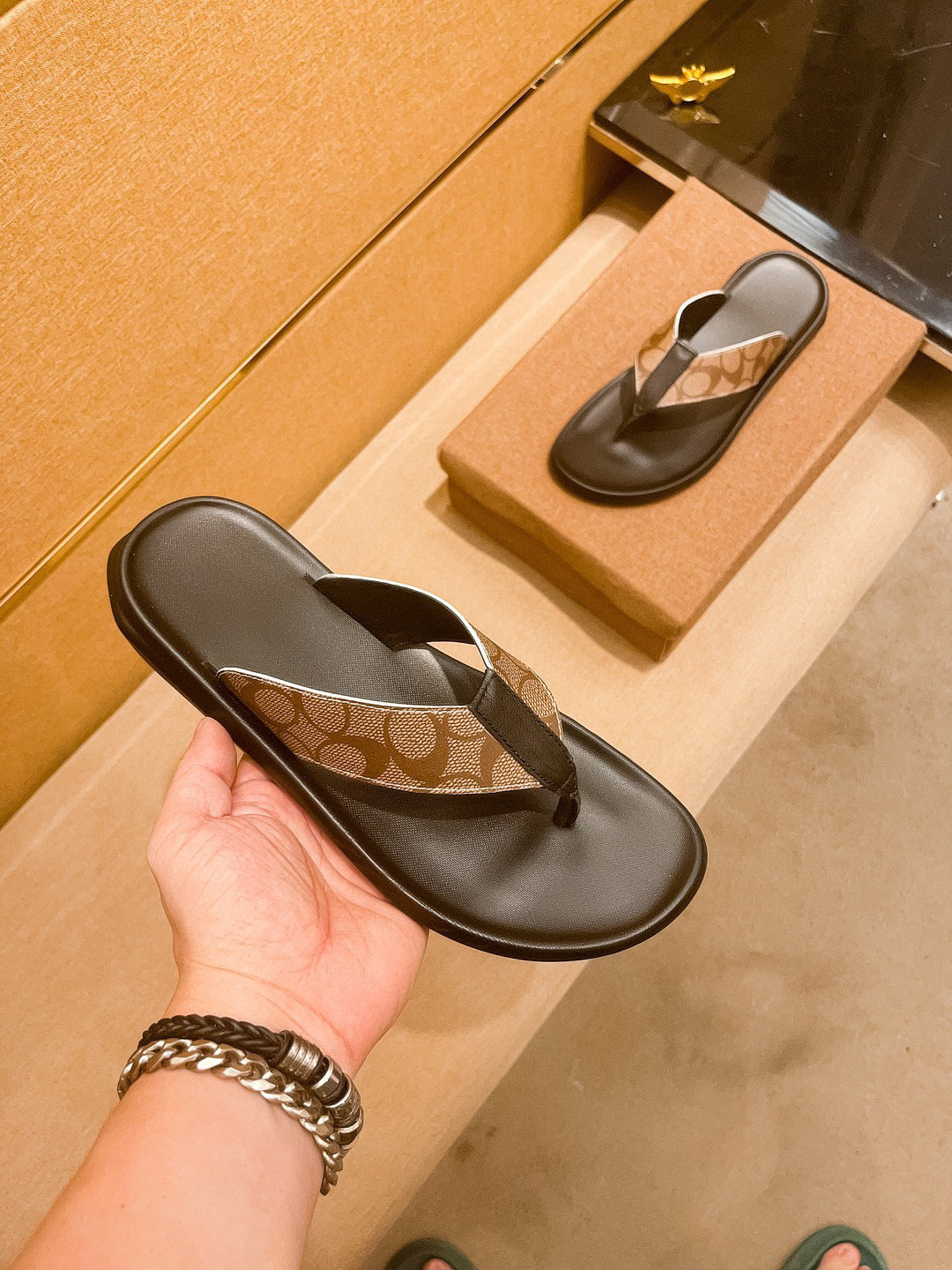 GG Men's Sandals Slide Brown Leather 587239