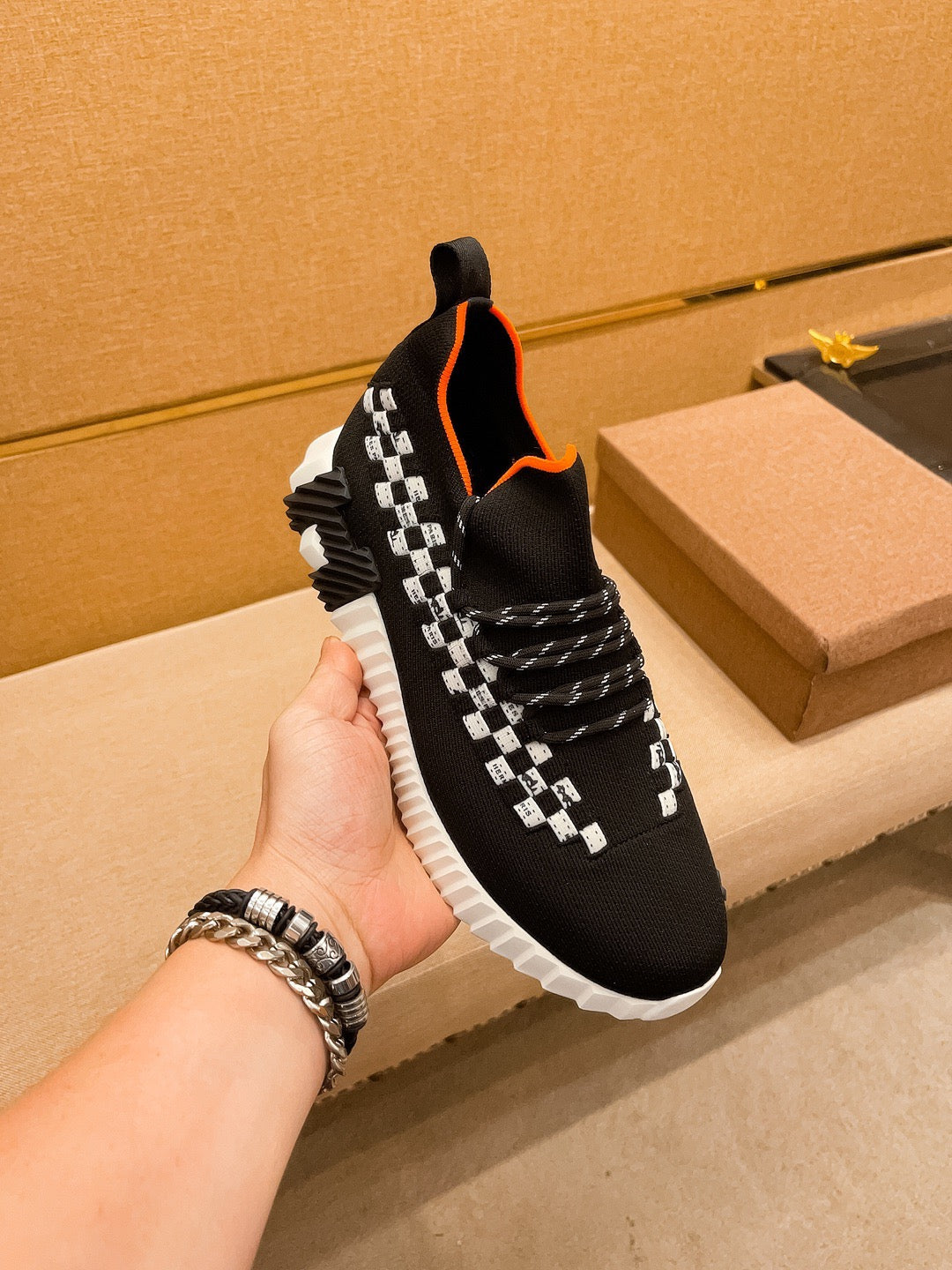 HM Men's Flex Slip-on Sneaker Black Knit Cowhide 671700