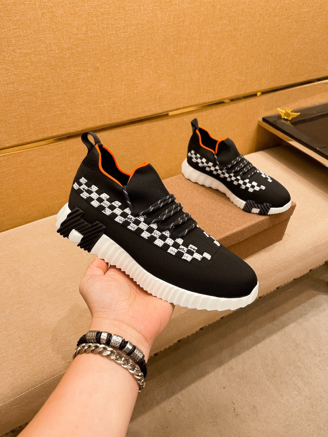 HM Men's Flex Slip-on Sneaker Black Knit Cowhide 671700