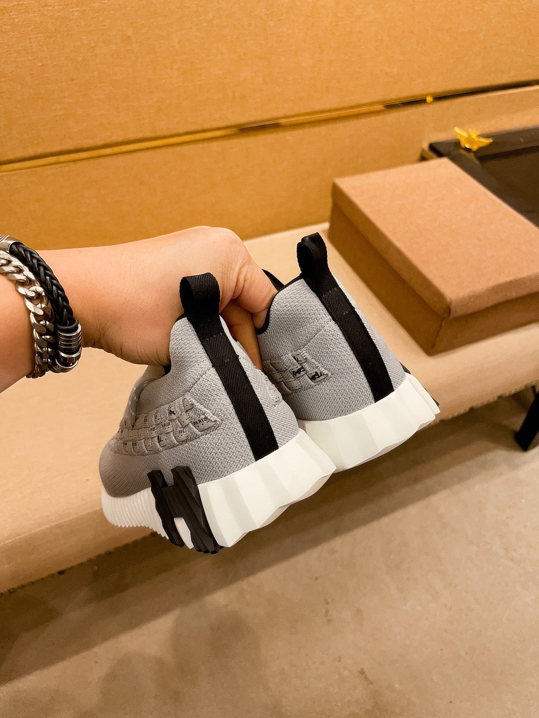 HM Men's Flex Slip-on Sneaker Grey Knit Cowhide 671703