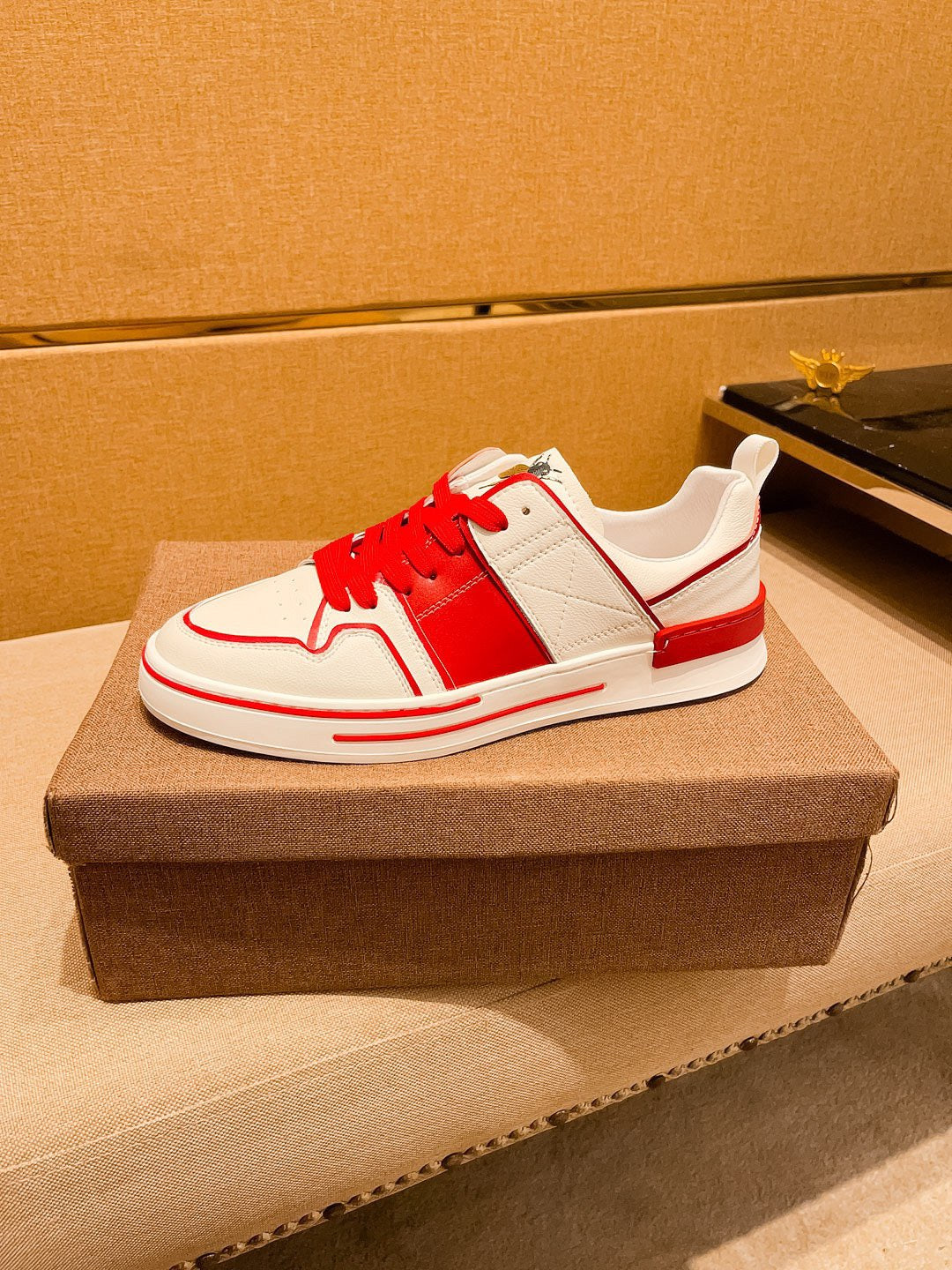 GG Men's Sneaker White Red Cowhide 671710