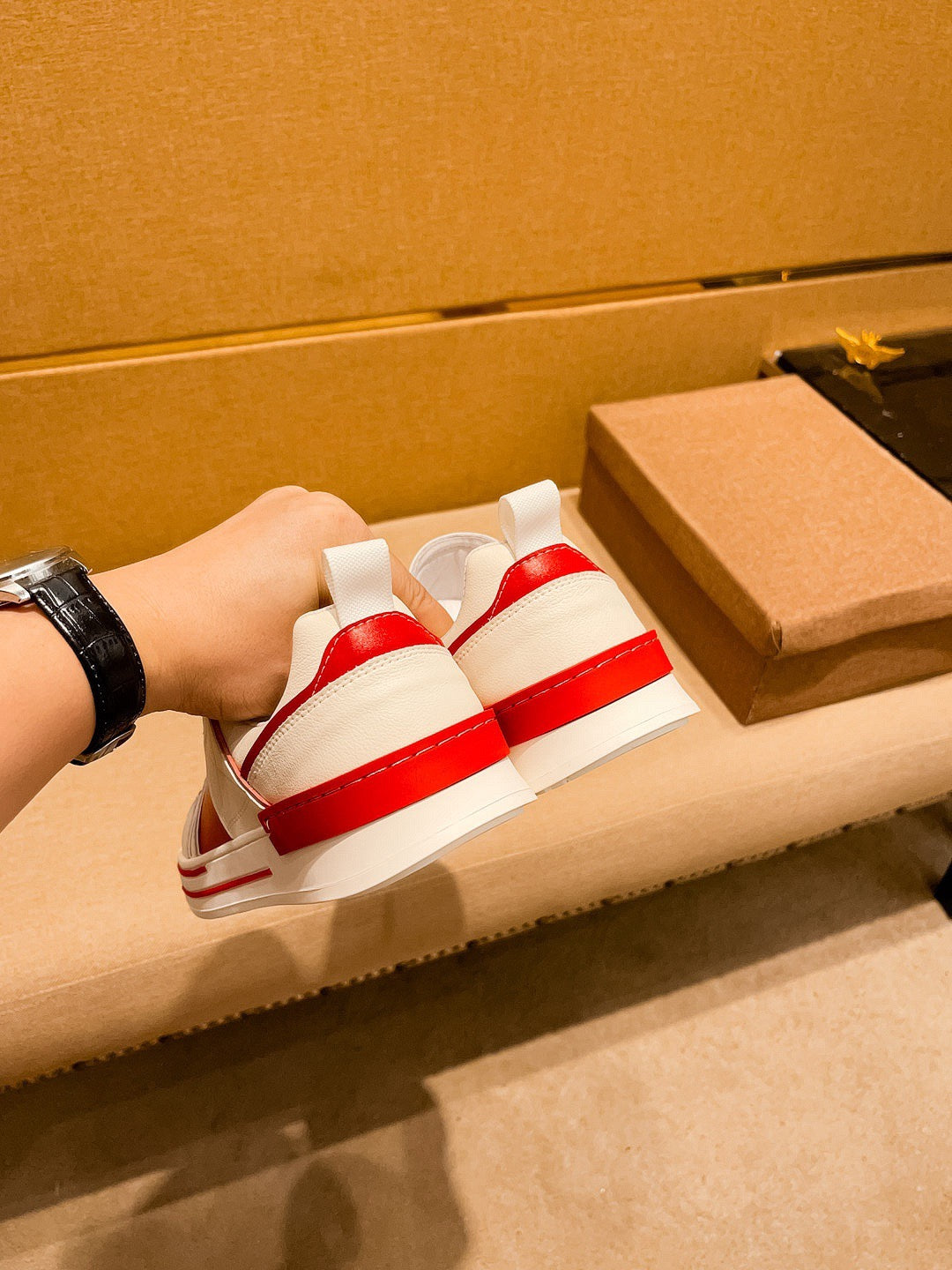 GG Men's Sneaker White Red Cowhide 671710