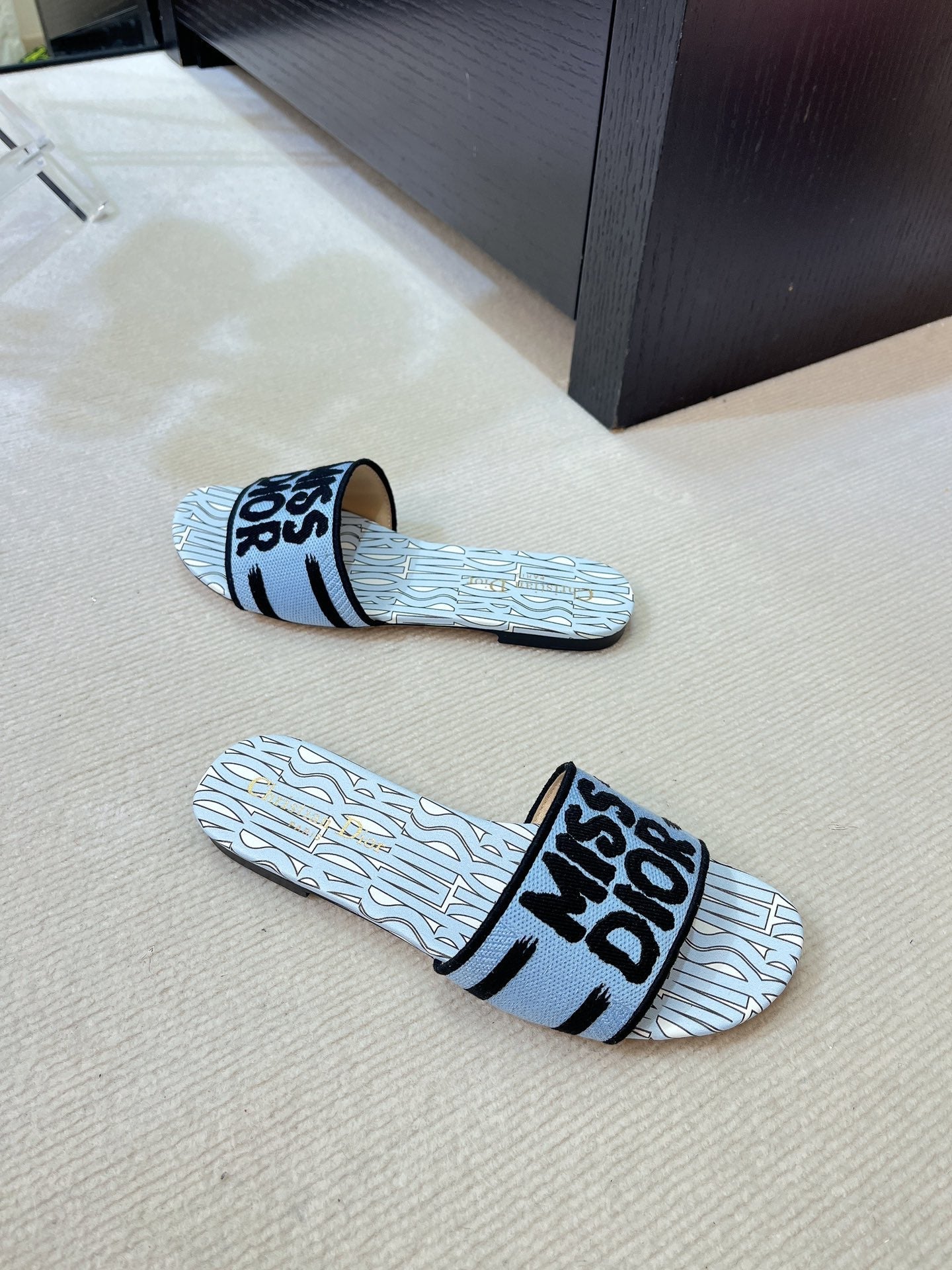 dway slide embroidered cotton cloud blue miss cd alllover motif