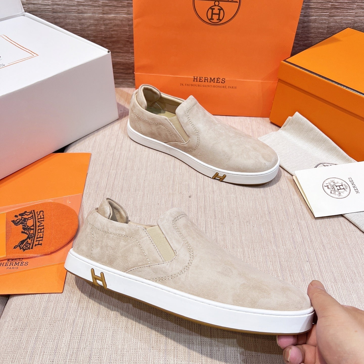 HM Men's 25 Lucky Slip-on Beige Suede 713104