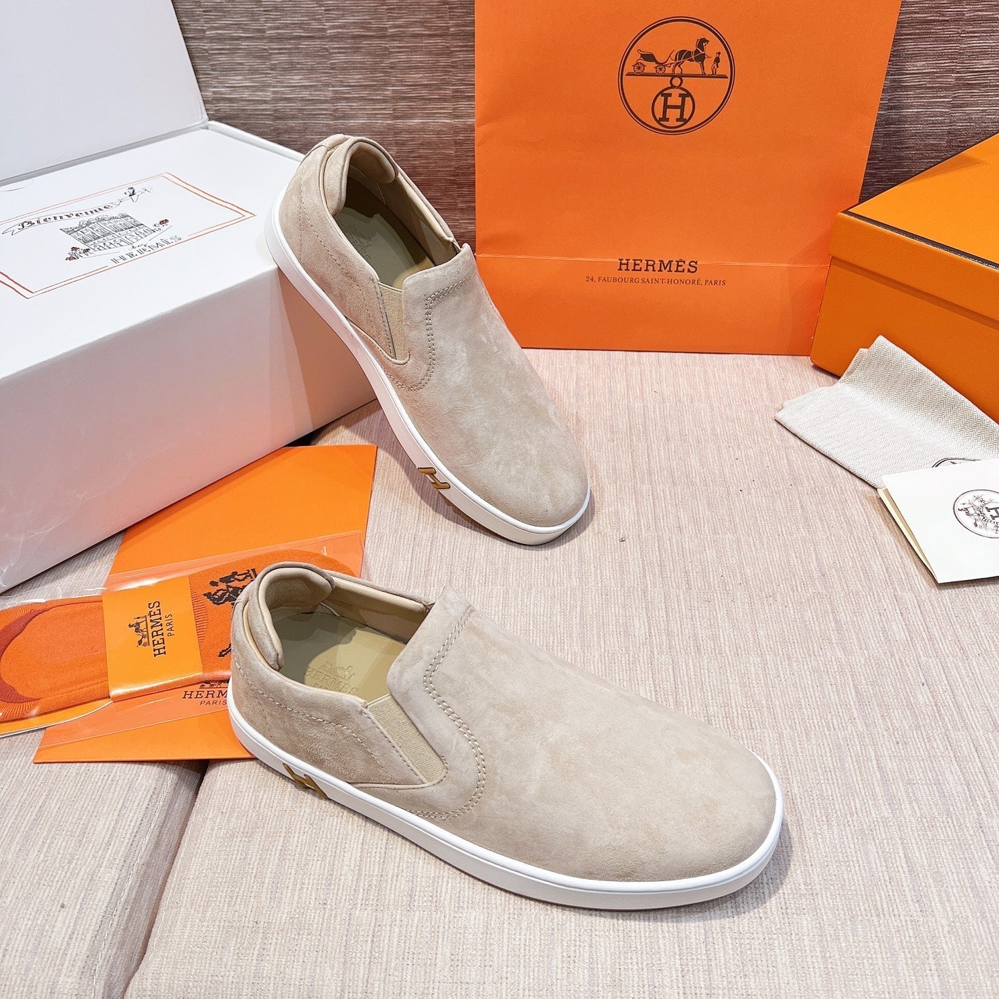 HM Men's 25 Lucky Slip-on Beige Suede 713104