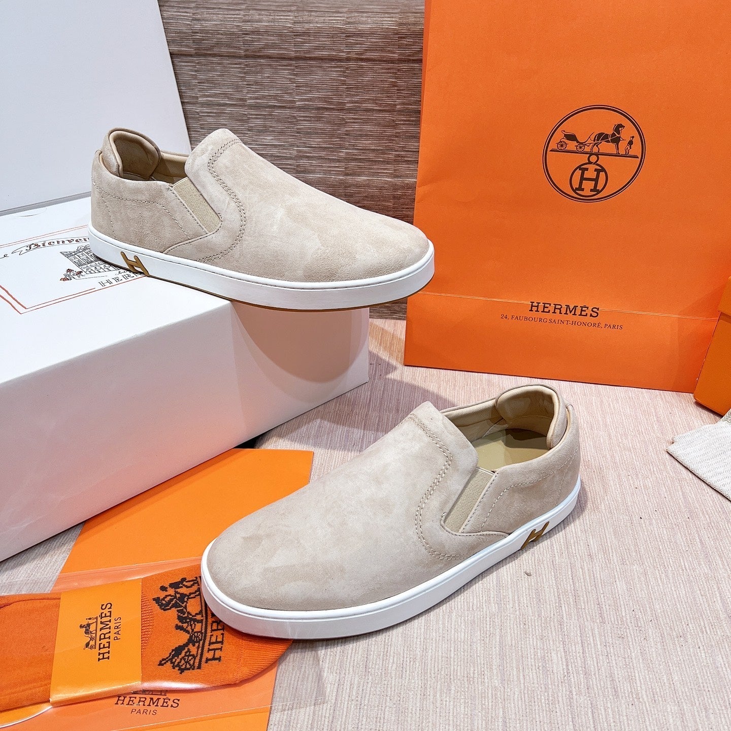 HM Men's 25 Lucky Slip-on Beige Suede 713104