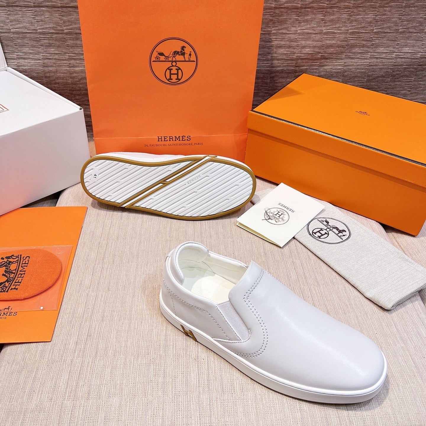 HM Men's 25 Lucky Slip-on White Calfskin 713106