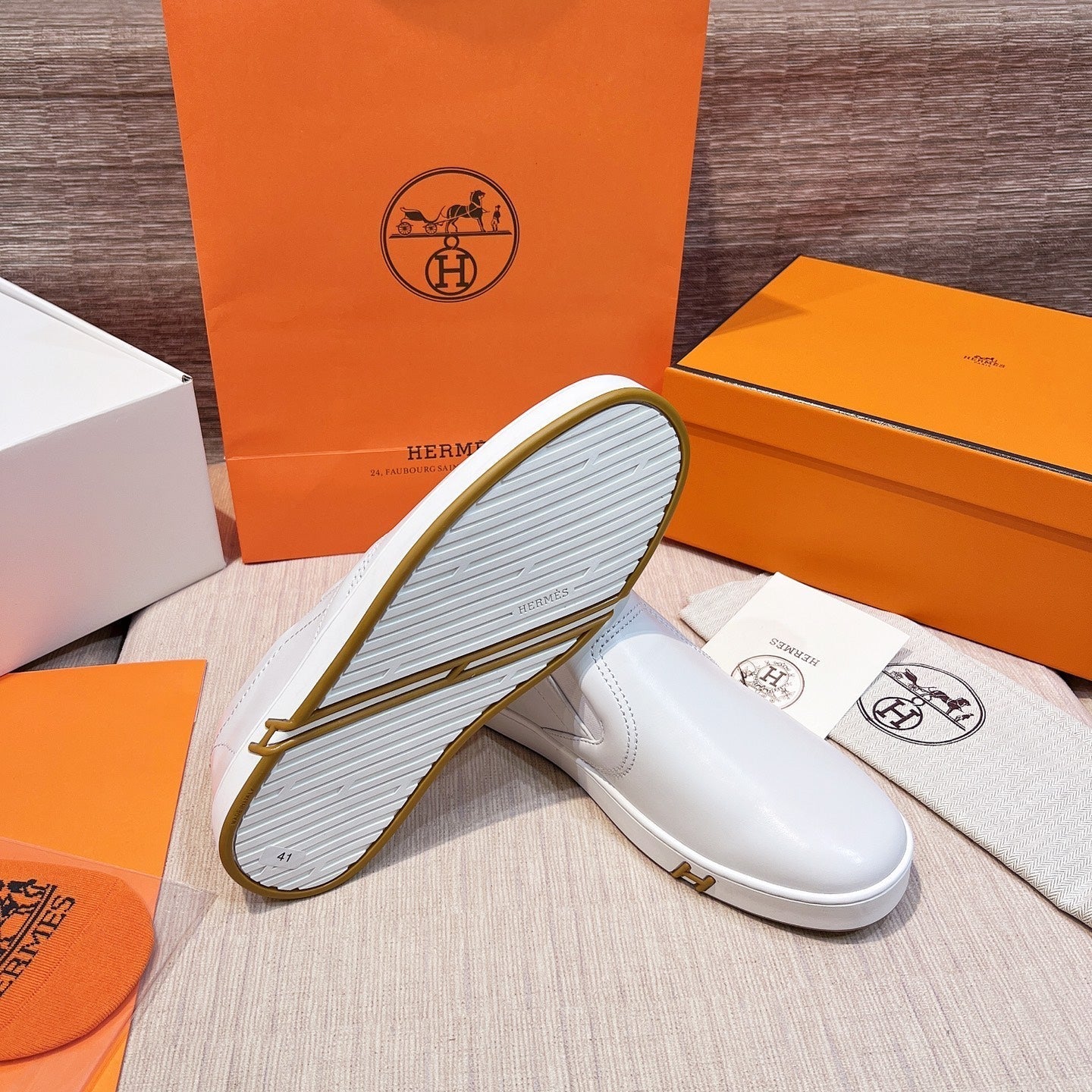 HM Men's 25 Lucky Slip-on White Calfskin 713106