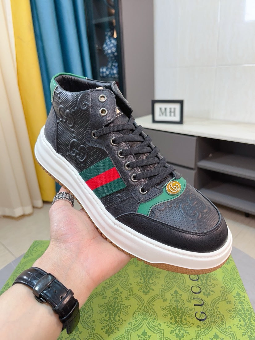 GG Men's Sneaker Black Embossed Cowhide 471066