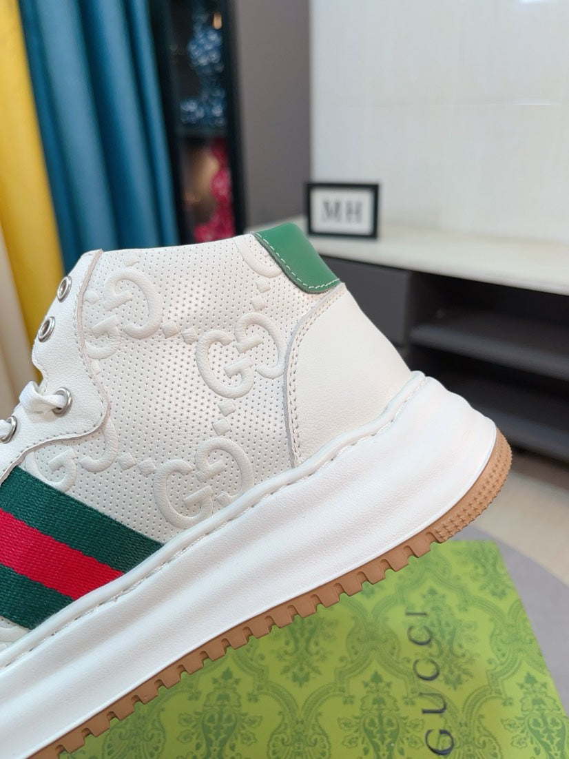 GG Men's Sneaker White Embossed Cowhide 471067