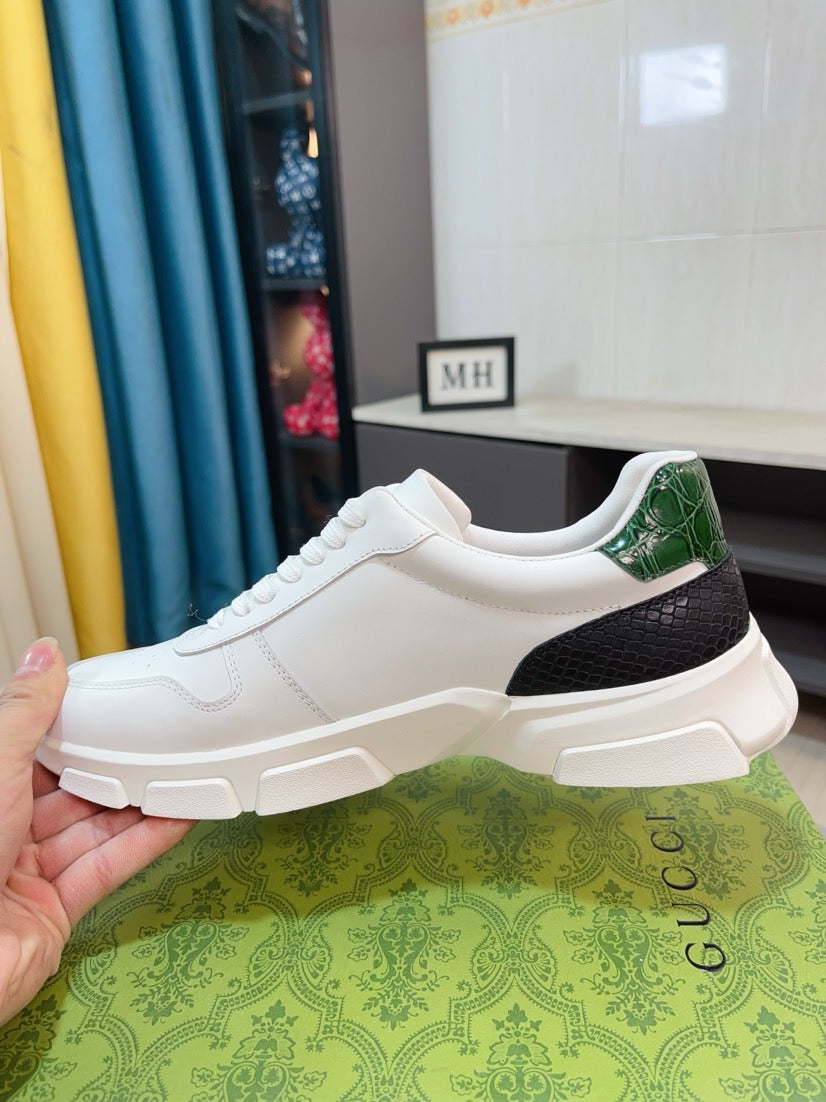 GG Men's ACE Sneaker White Calfskin 523318