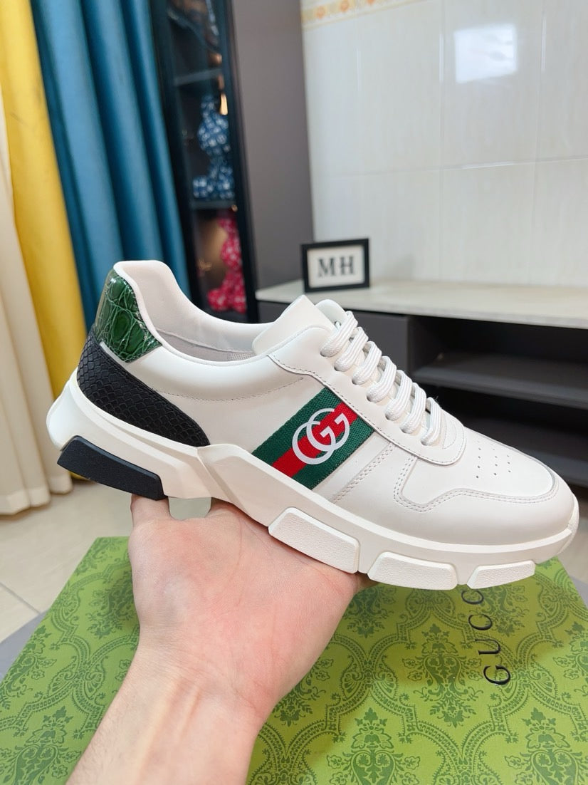 GG Men's ACE Sneaker White Calfskin 523318