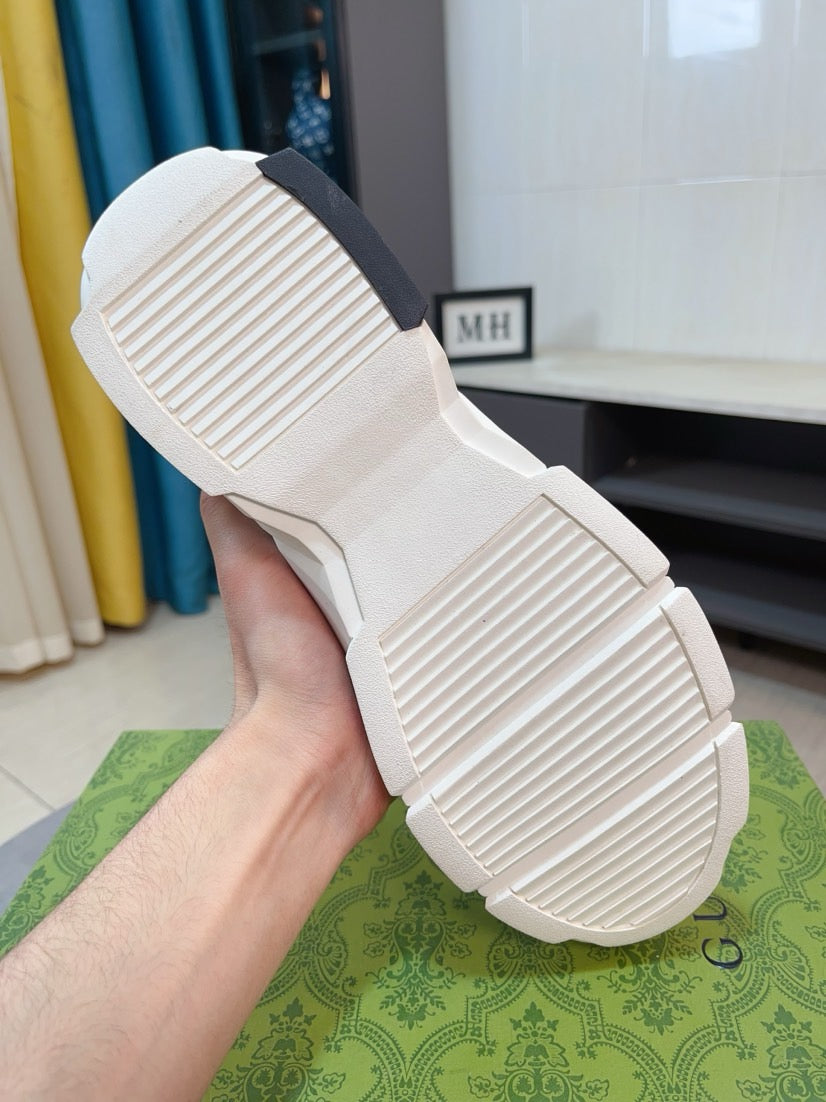 GG Men's ACE Sneaker White Grey Calfskin 523321