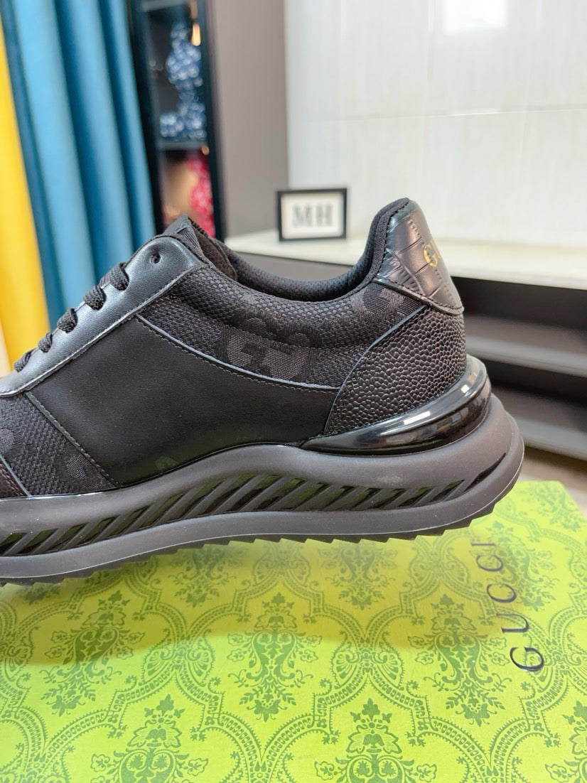 GG Men's Sneaker Black Canvas Calfskin 523338