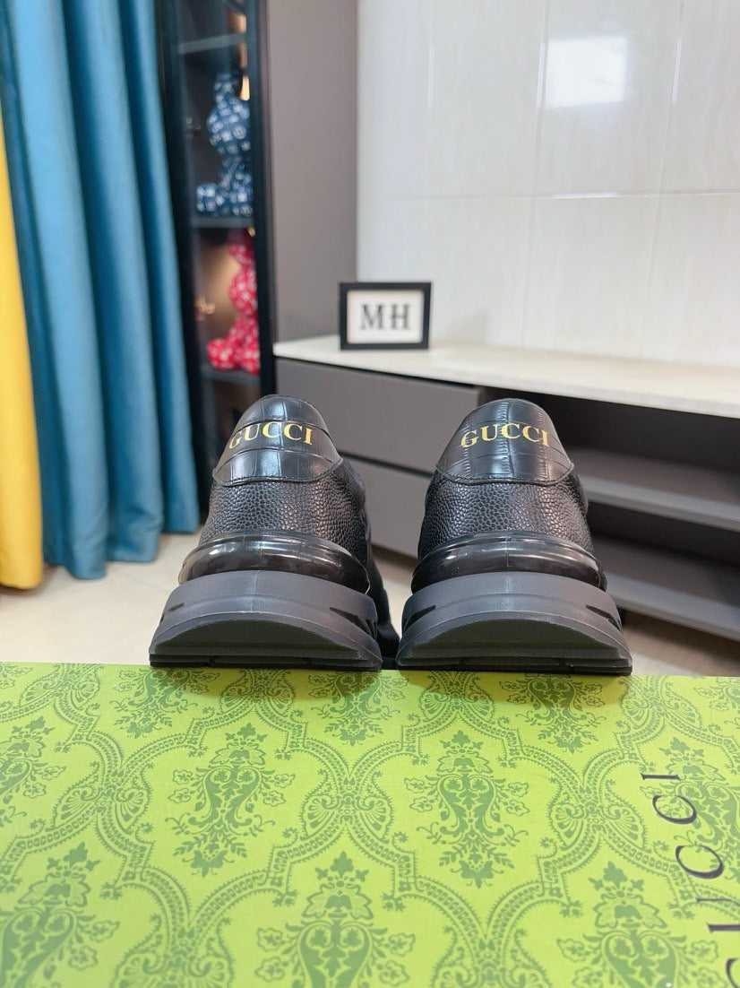 GG Men's Sneaker Black Canvas Calfskin 523338