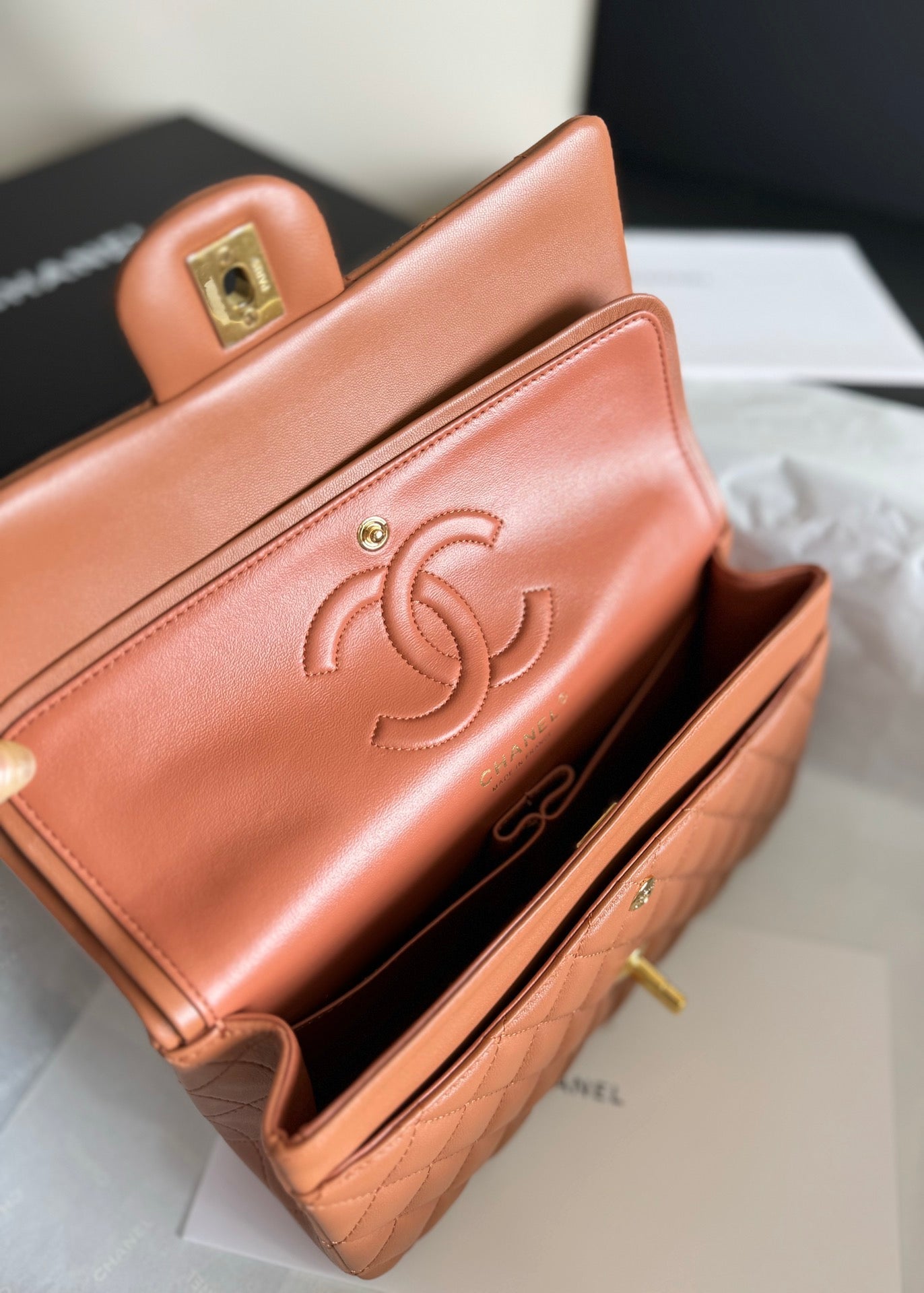 flap bag medium 25 brown lambskin gold hardware