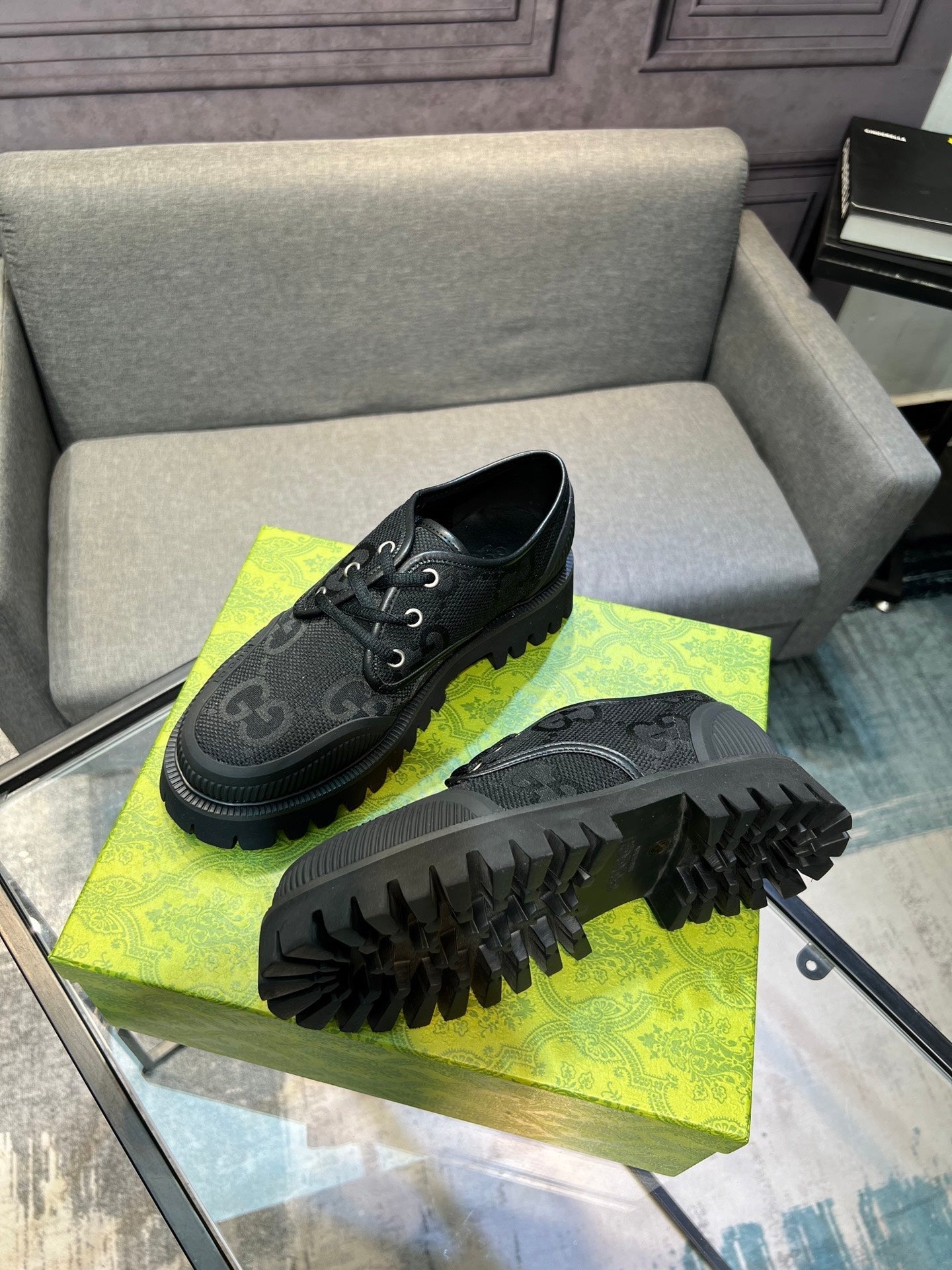 GG Men's 25 Maxi GG Sneaker Black Canvas 720795