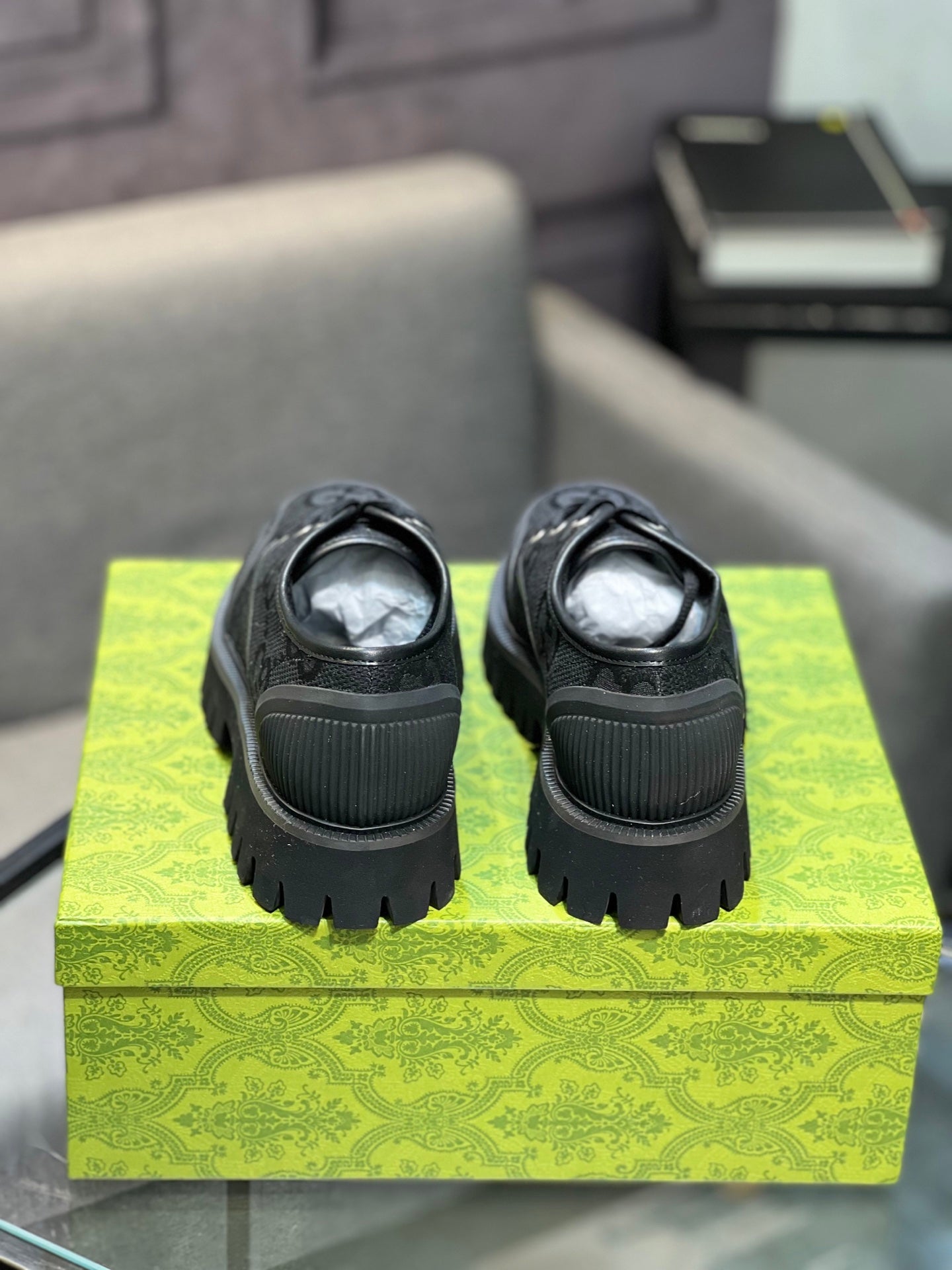 GG Men's 25 Maxi GG Sneaker Black Canvas 720795