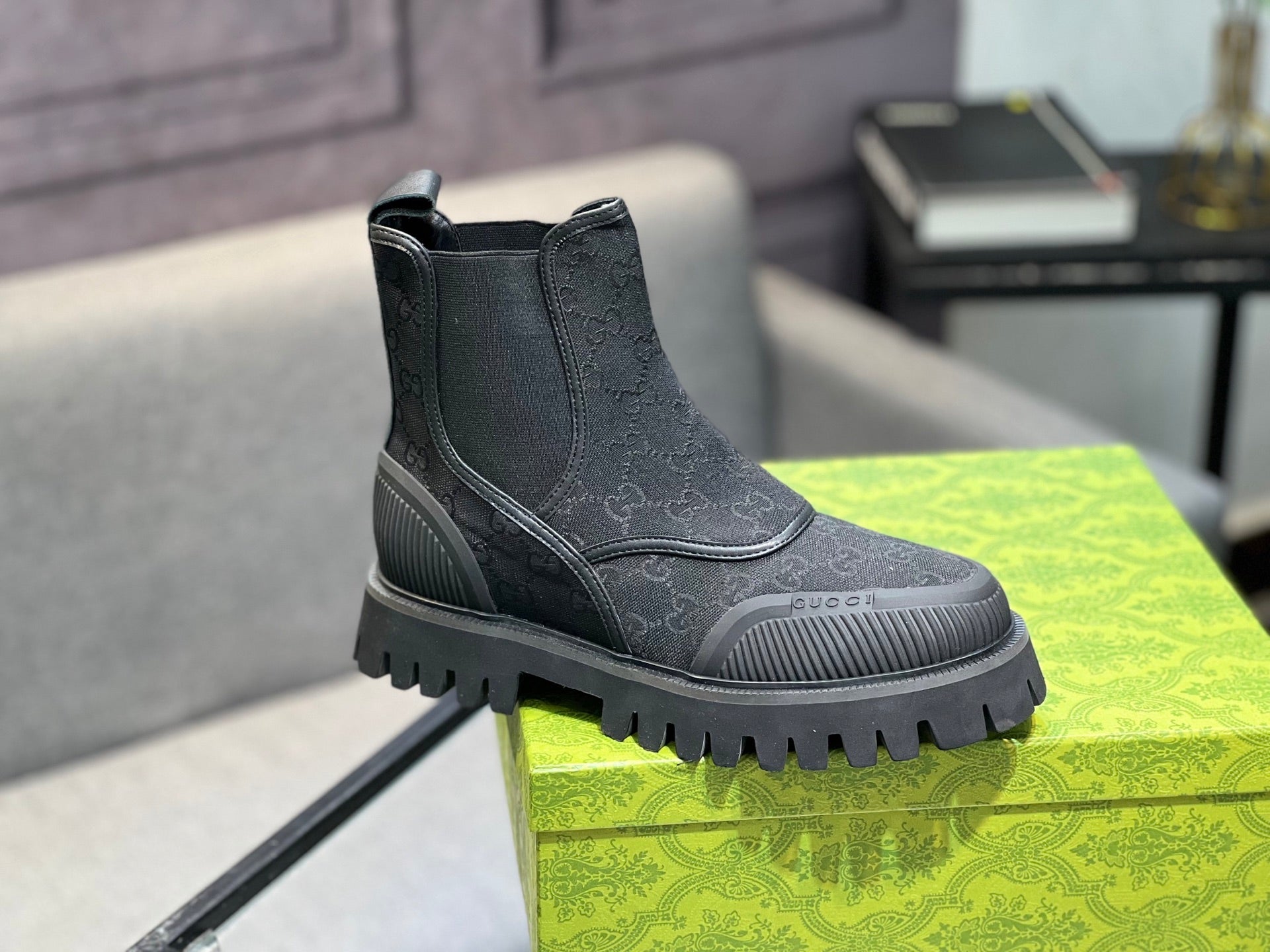 GG Men's 25 Chelsea Boots Black Canvas 720796