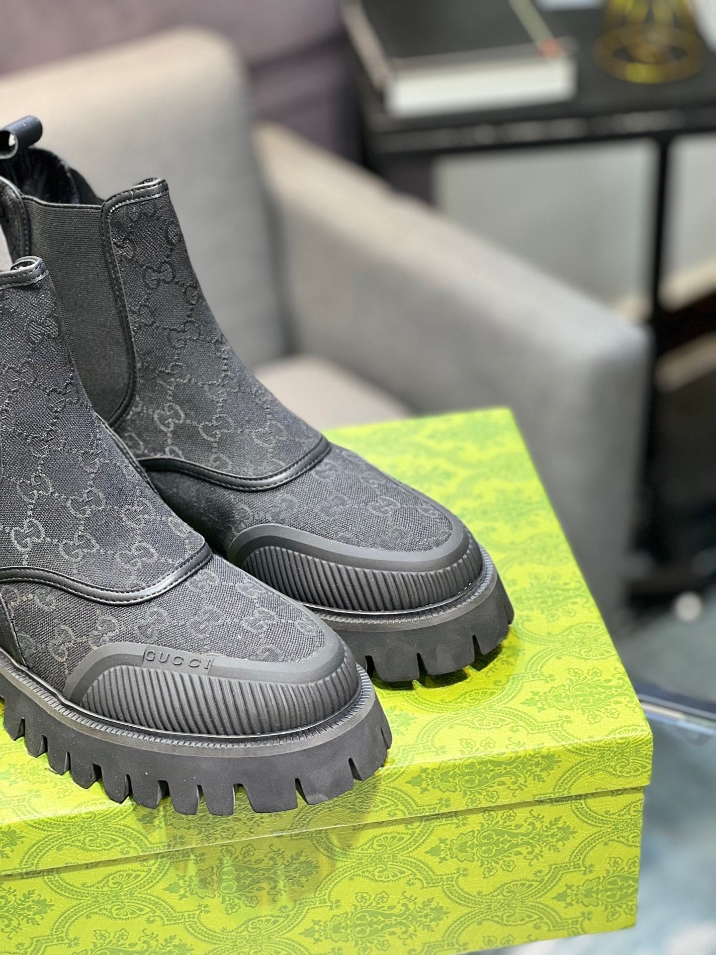 GG Men's 25 Chelsea Boots Black Canvas 720796