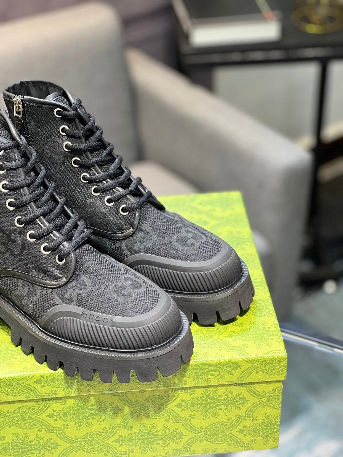 GG Men's 25 Lace up Boot Black Canvas 720797